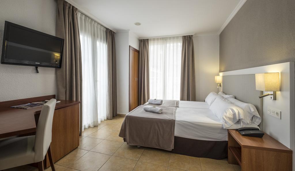 STANDARD ROOM 3 PAX