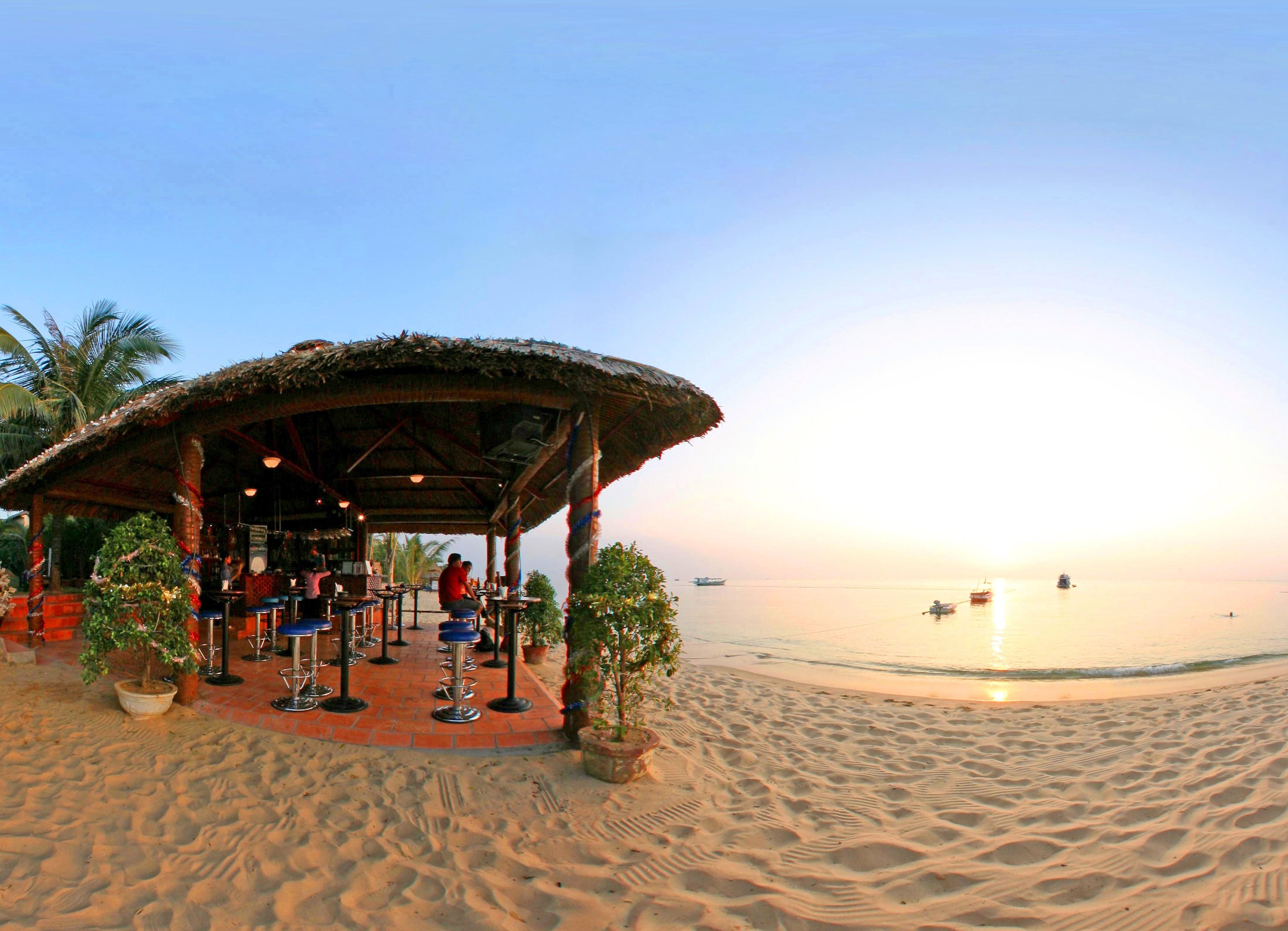 Beach Bar