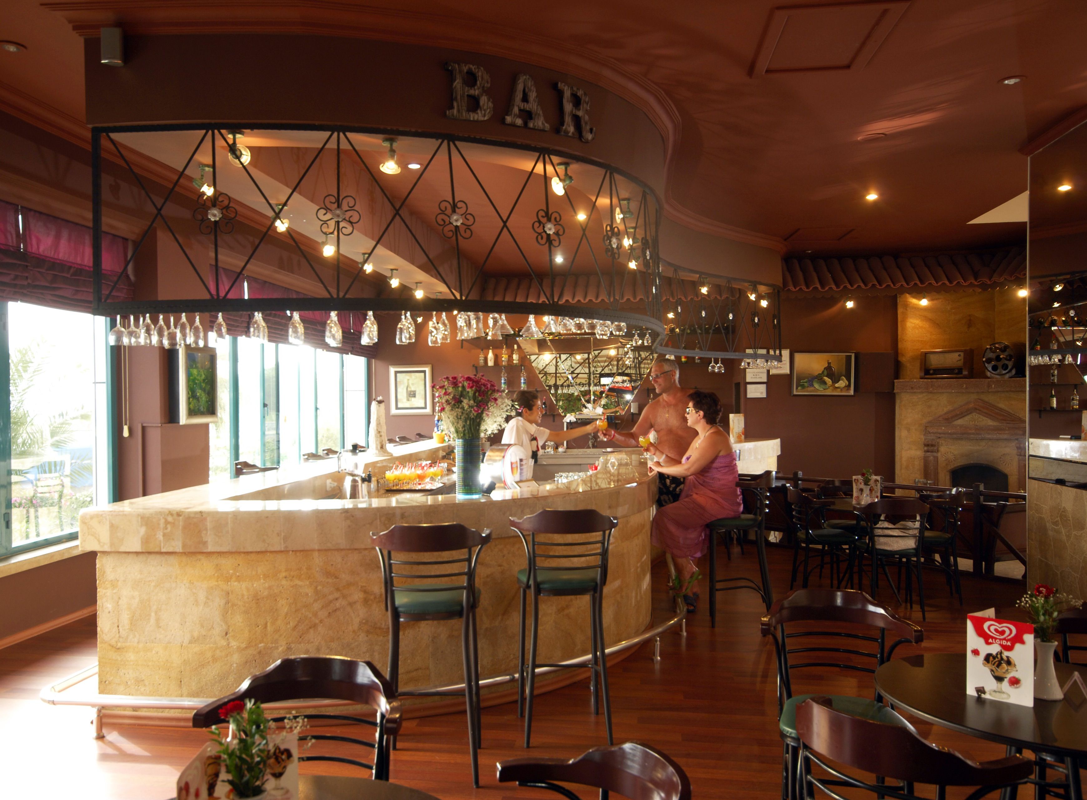 Lobby Bar
