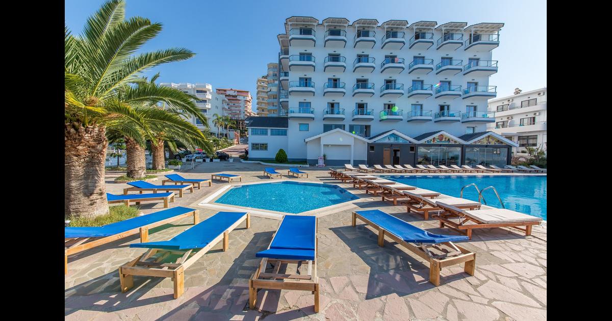 SARANDAPALACE1.jpg