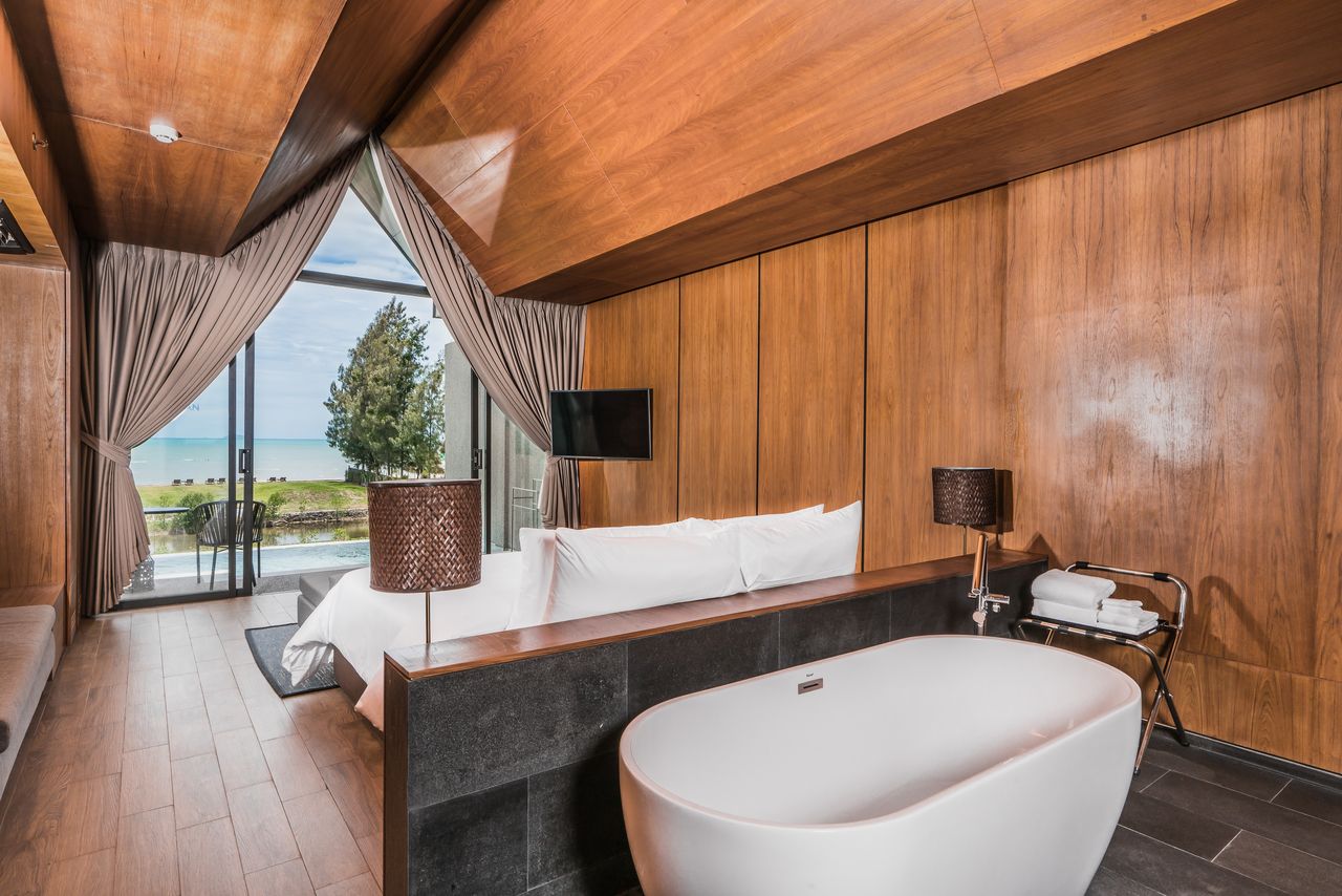 Oceanfront Pool Villa