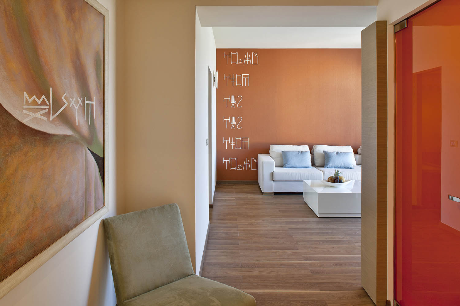 DELUXE SUITE