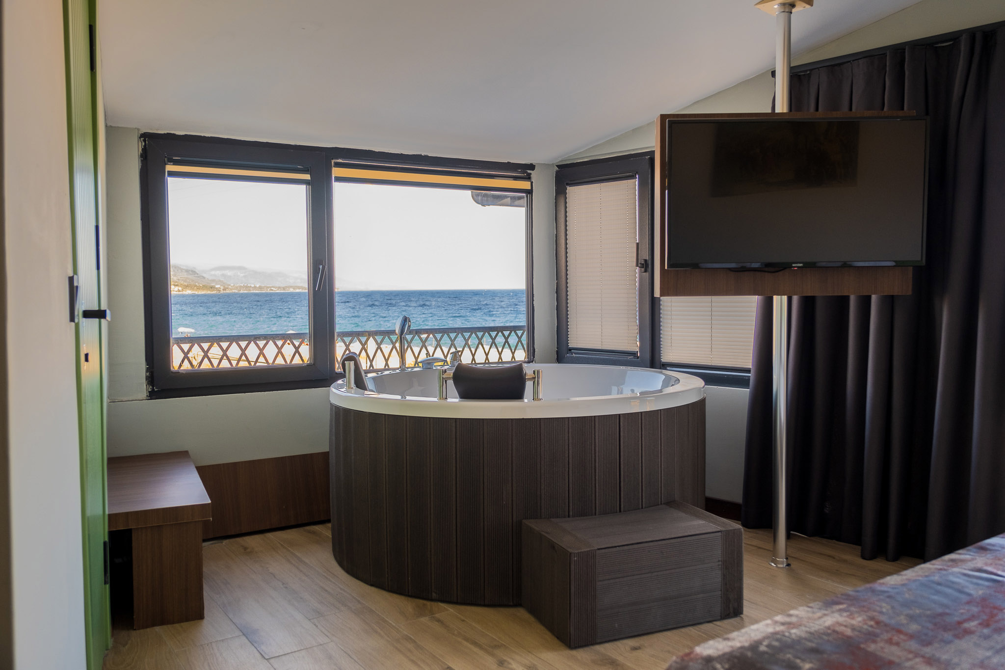 ROMANTİK DELUXE ROOM