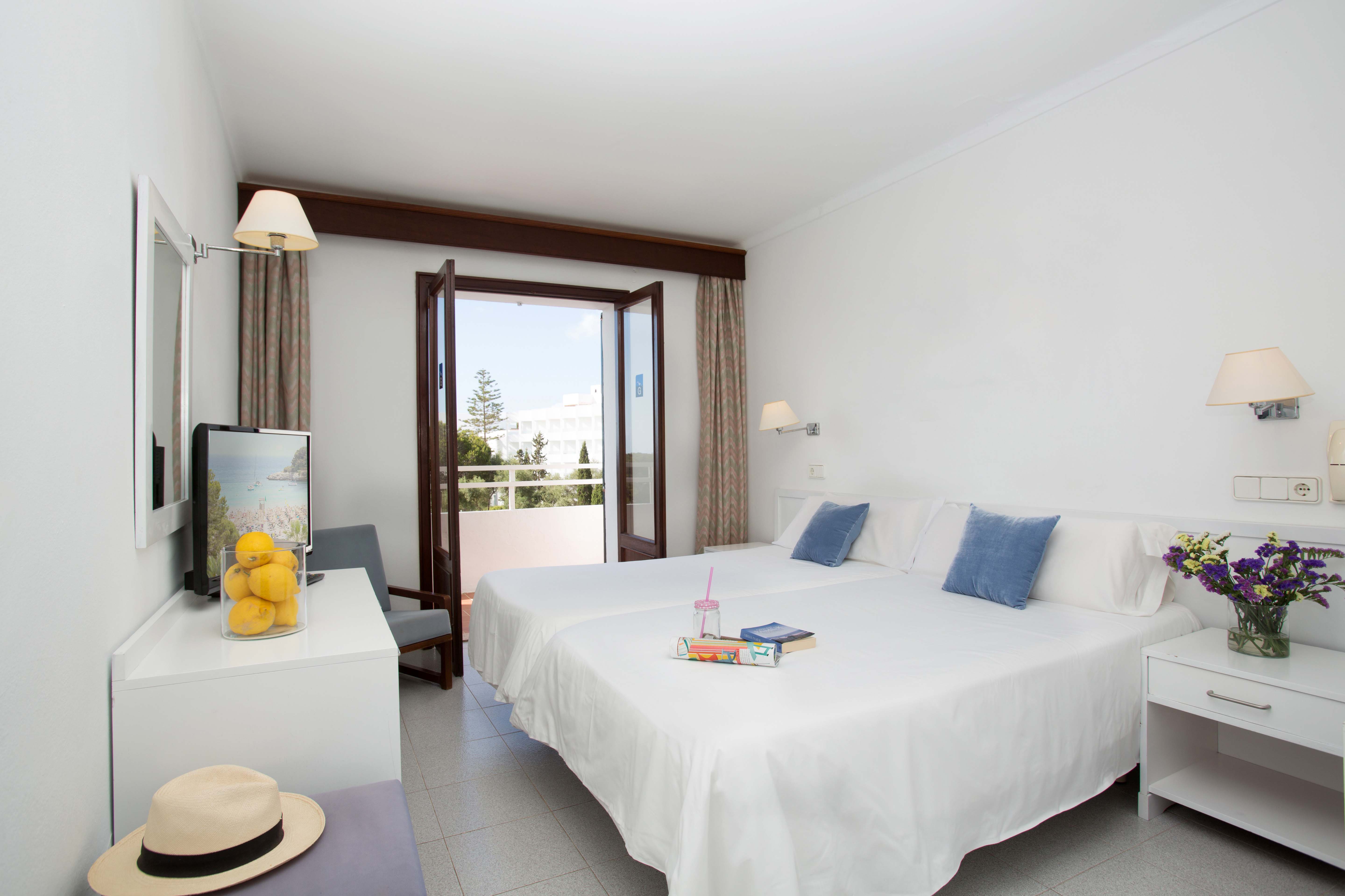 DOUBLE SEA VIEW