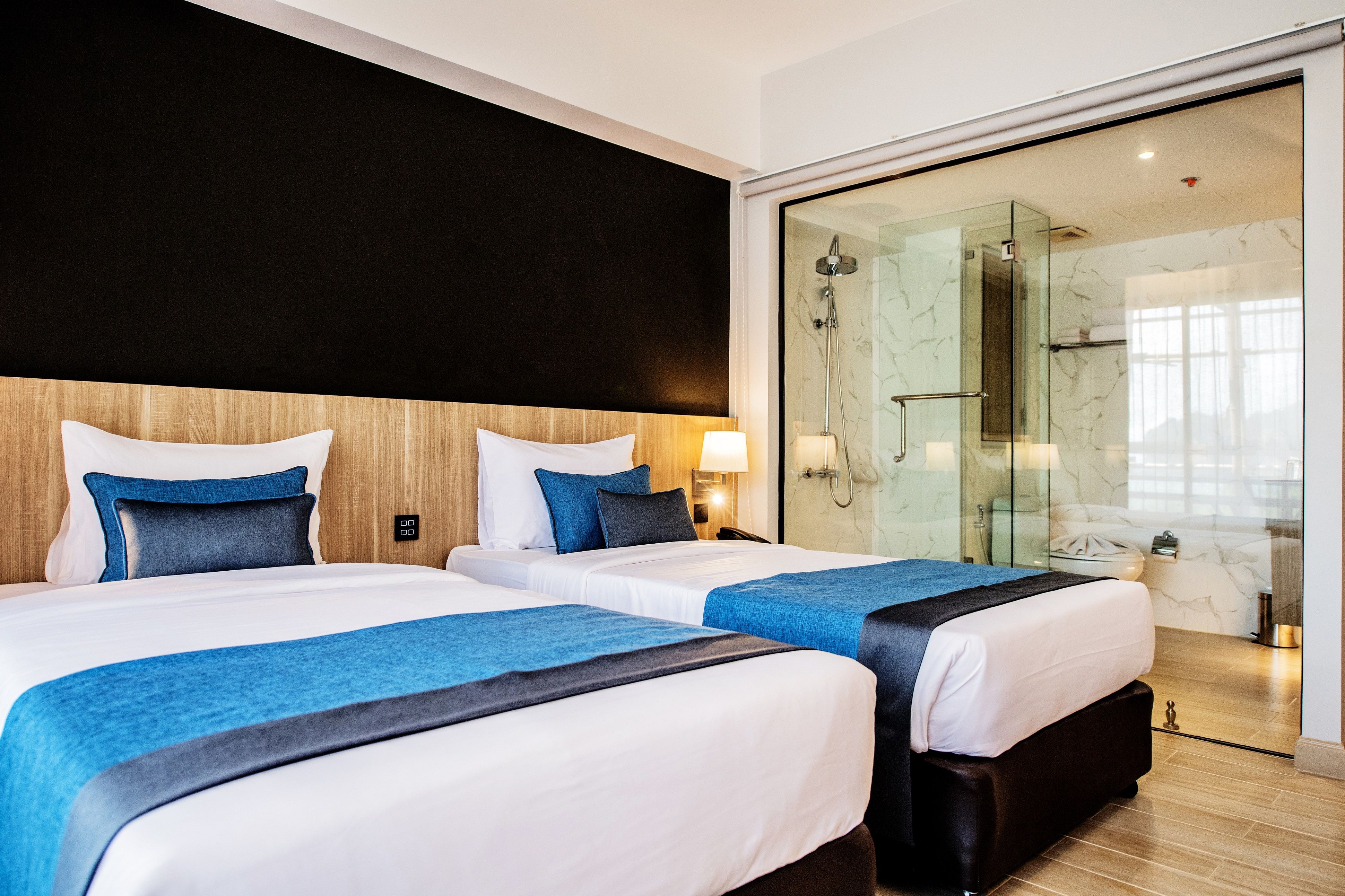 SUPERIOR SEA VIEW ROOM