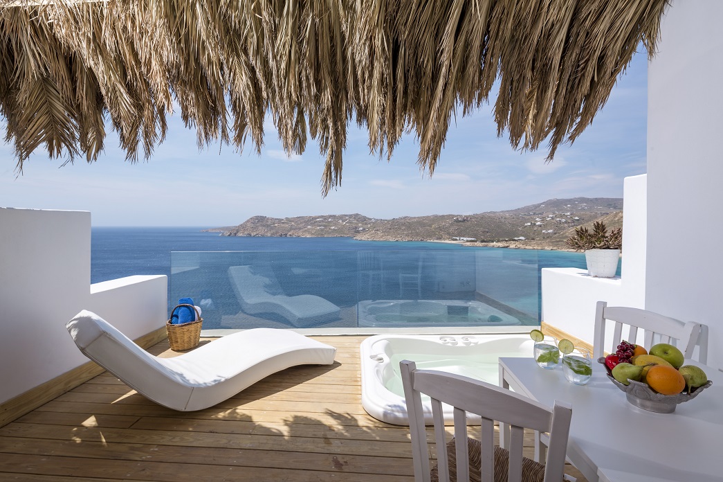 Junior Suite with Sea View and Outdoor Jetted Tub