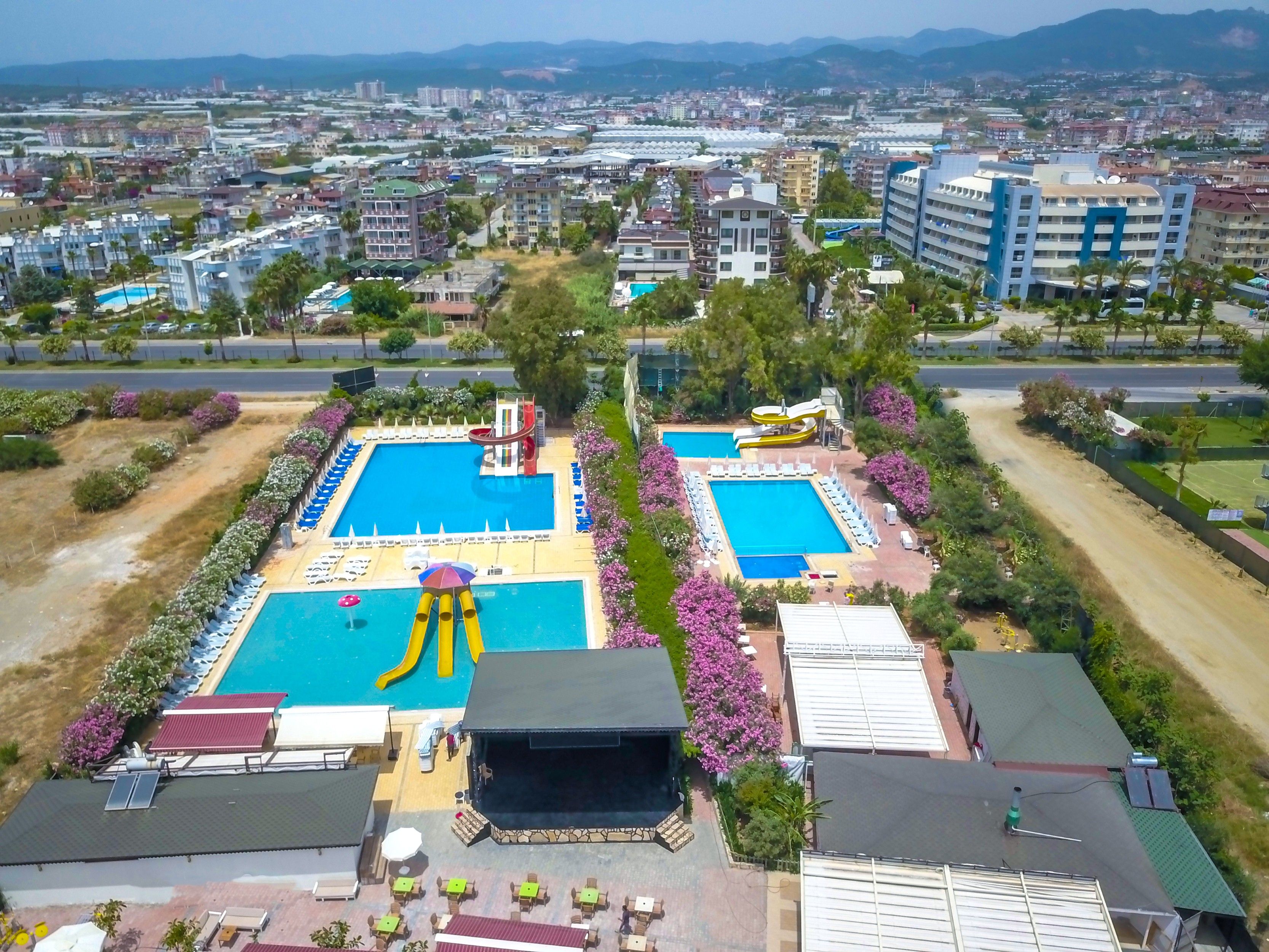 Piscina deschisă