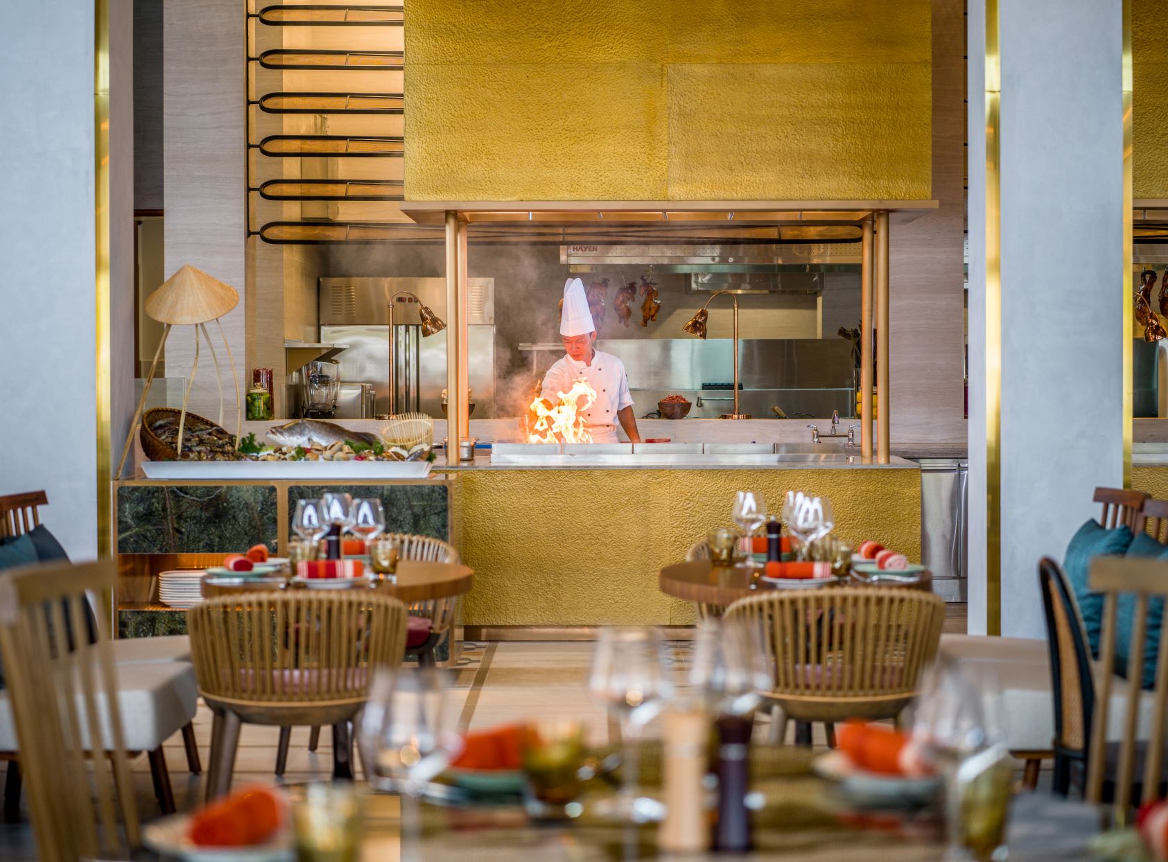 Lua - Grill & Bar