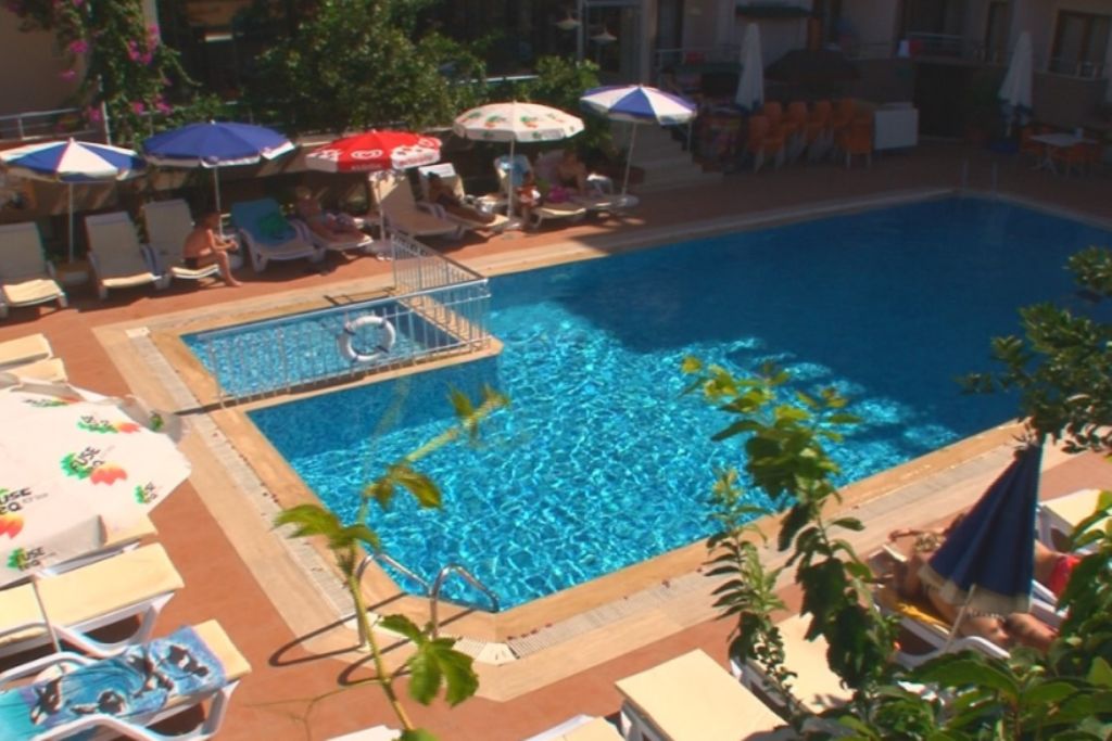Piscina deschisă