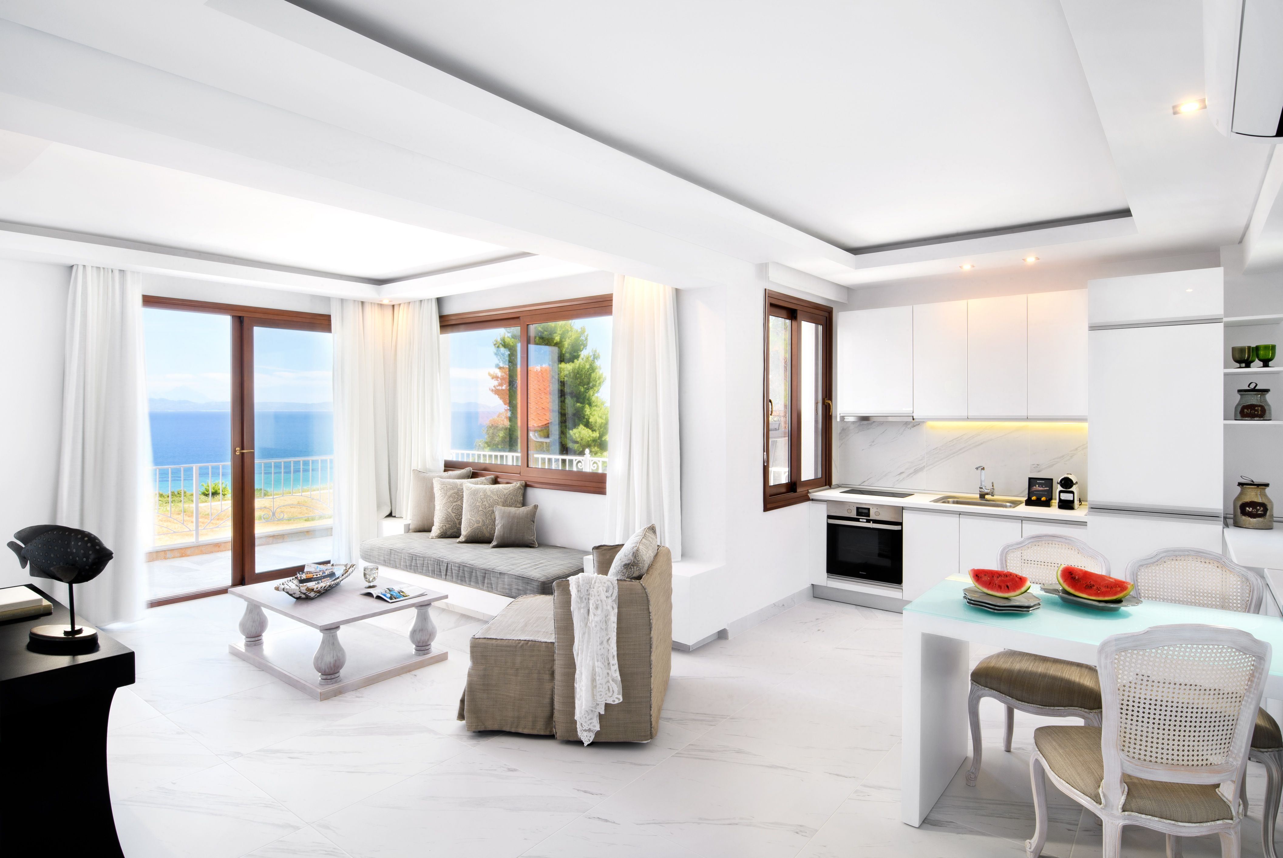 Elegant Suite Sea View
