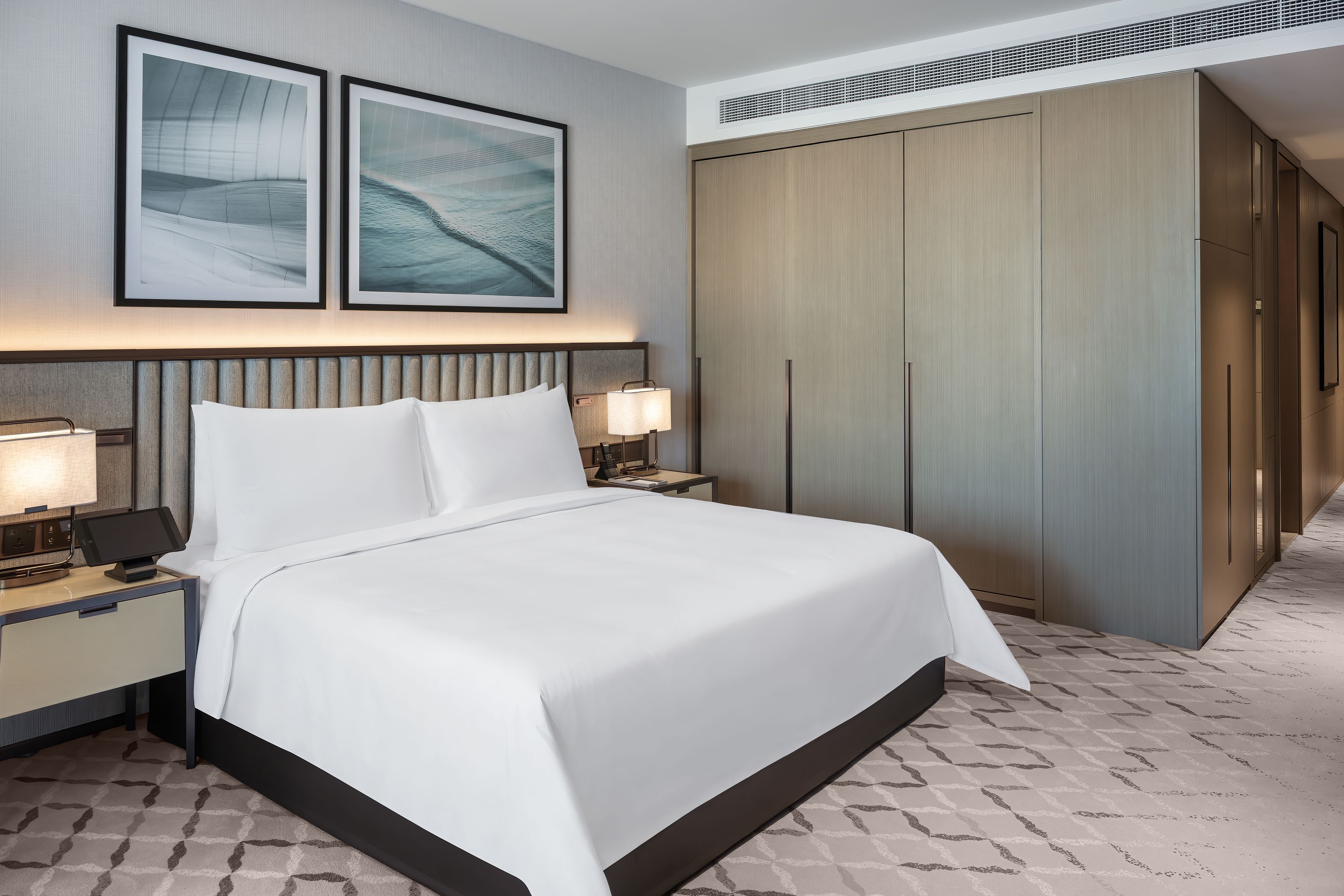 Premier Room Creek View 