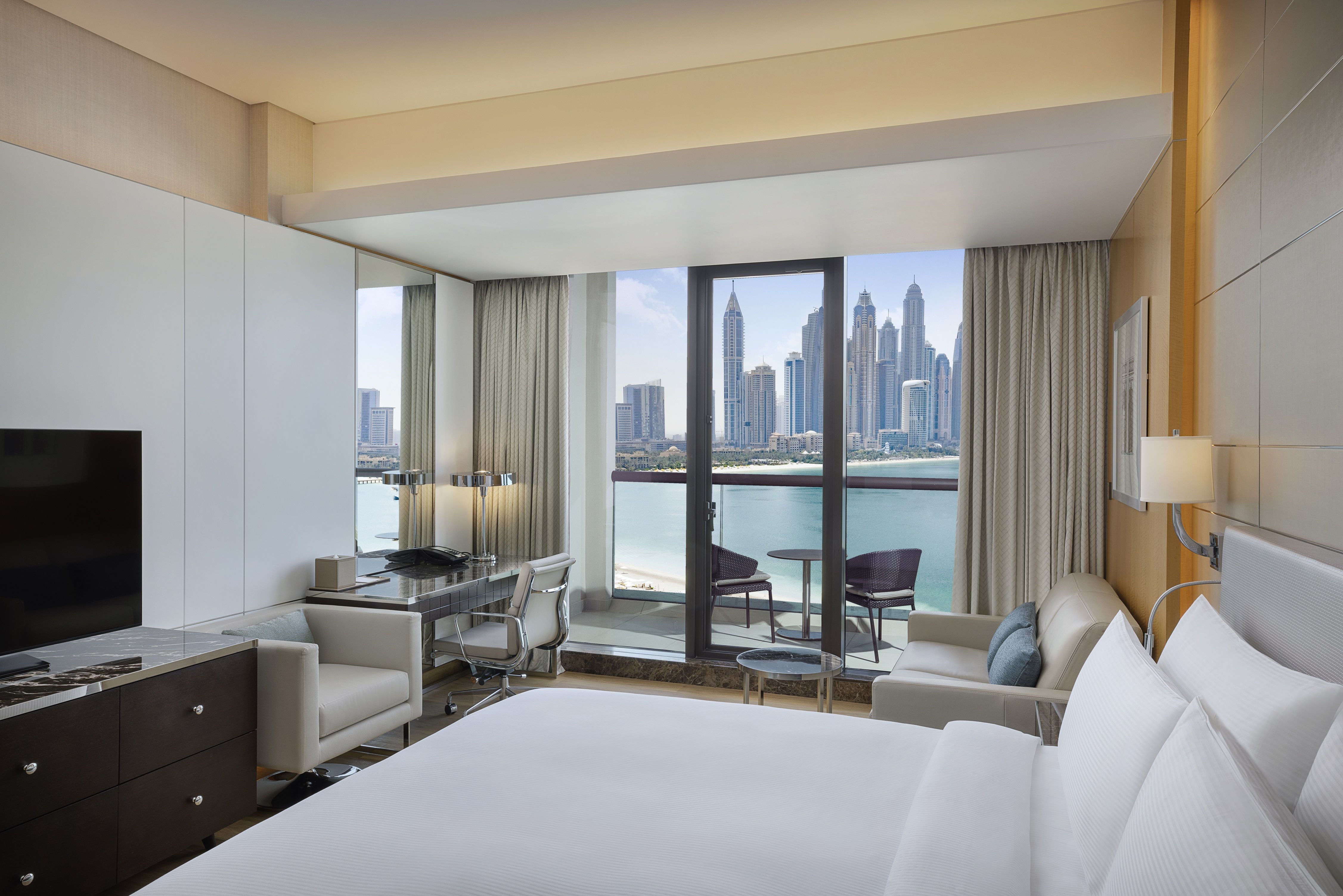 FAMILY ROOM SEA VIEW