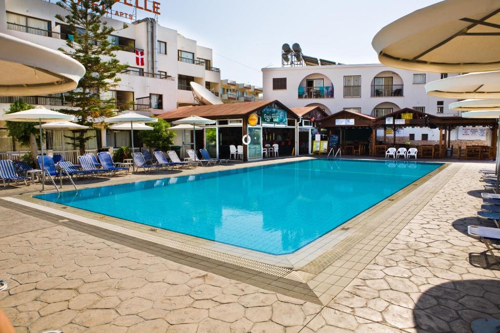 Piscina deschisă