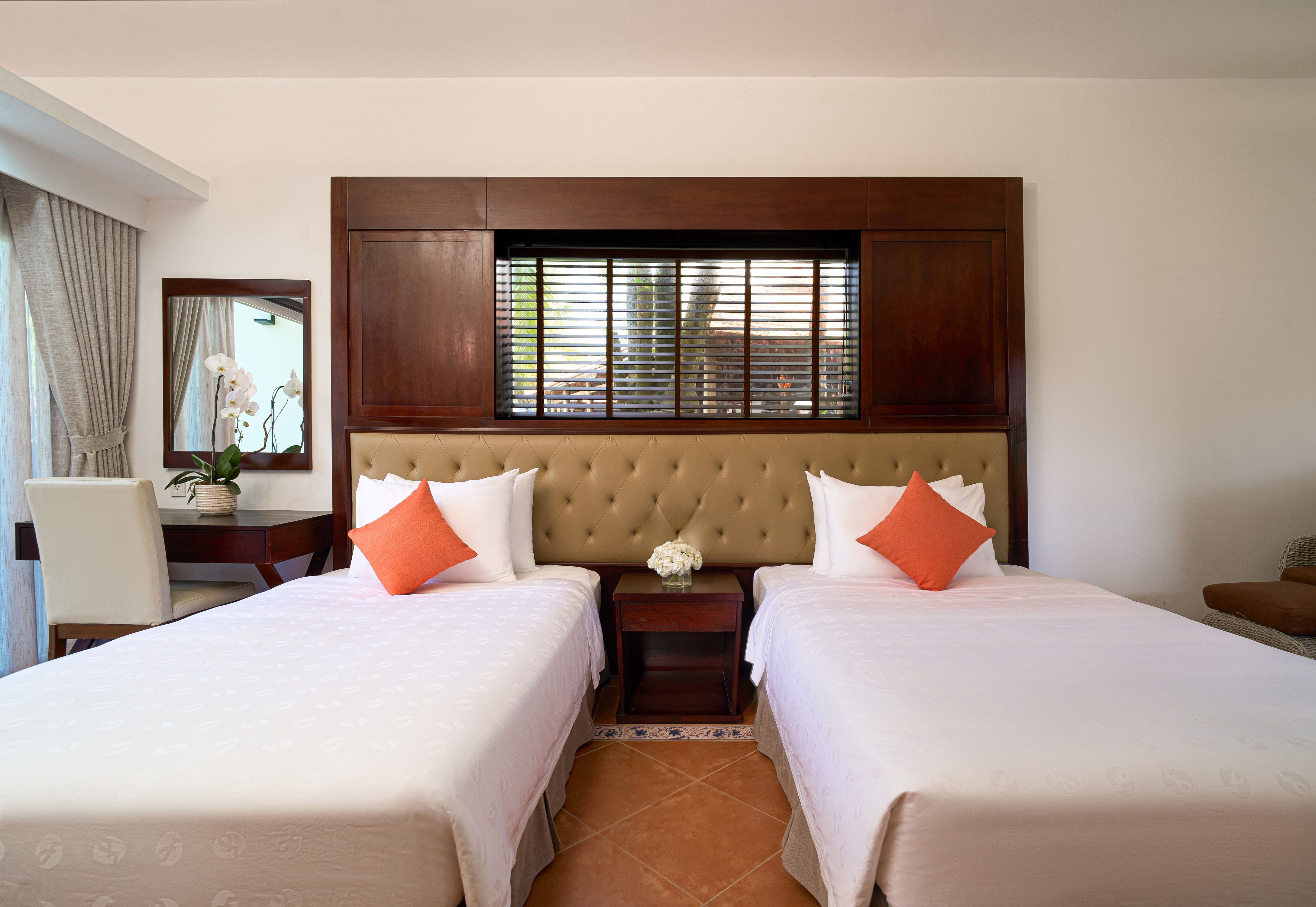 DELUXE GARDEN VIEW BALCONY OR TERRACE