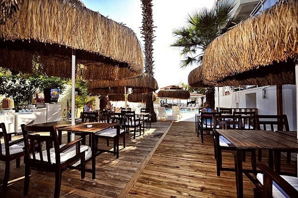 cafe bar