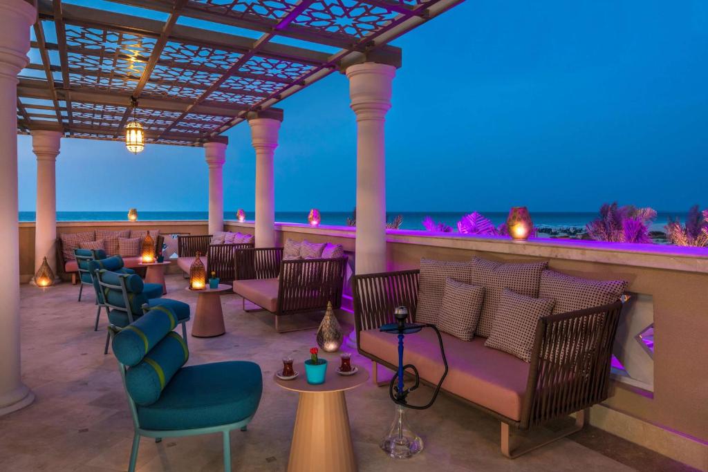 Orient Bar & Lounge