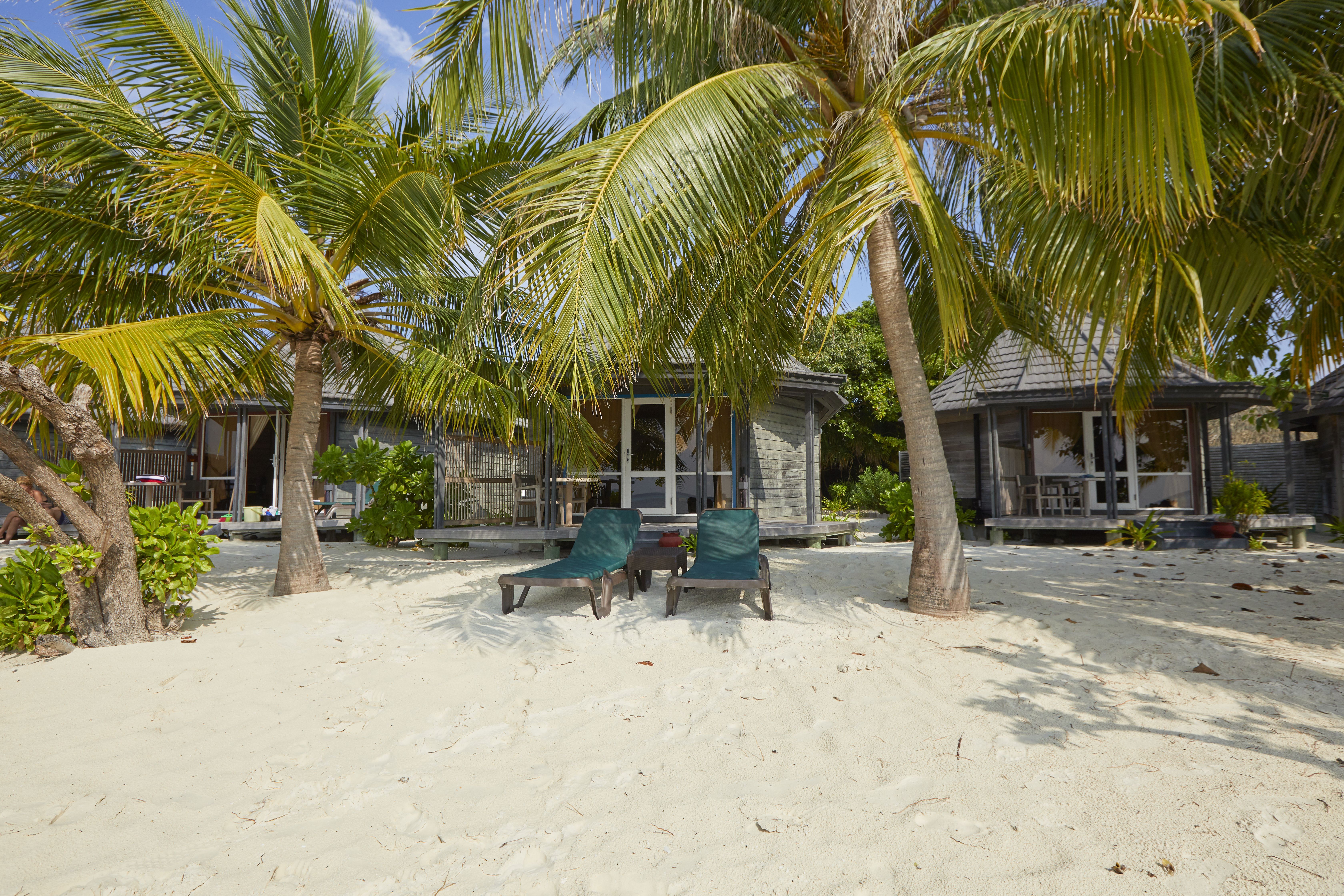 Jacuzzi Beach Villas 
