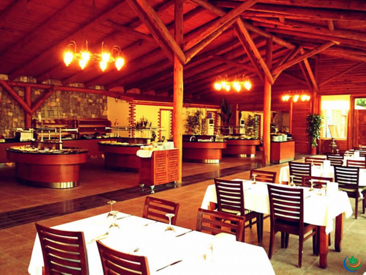 MAIN RESTAURANT