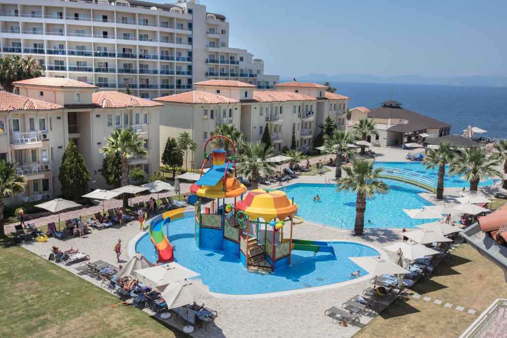 Piscina deschisă