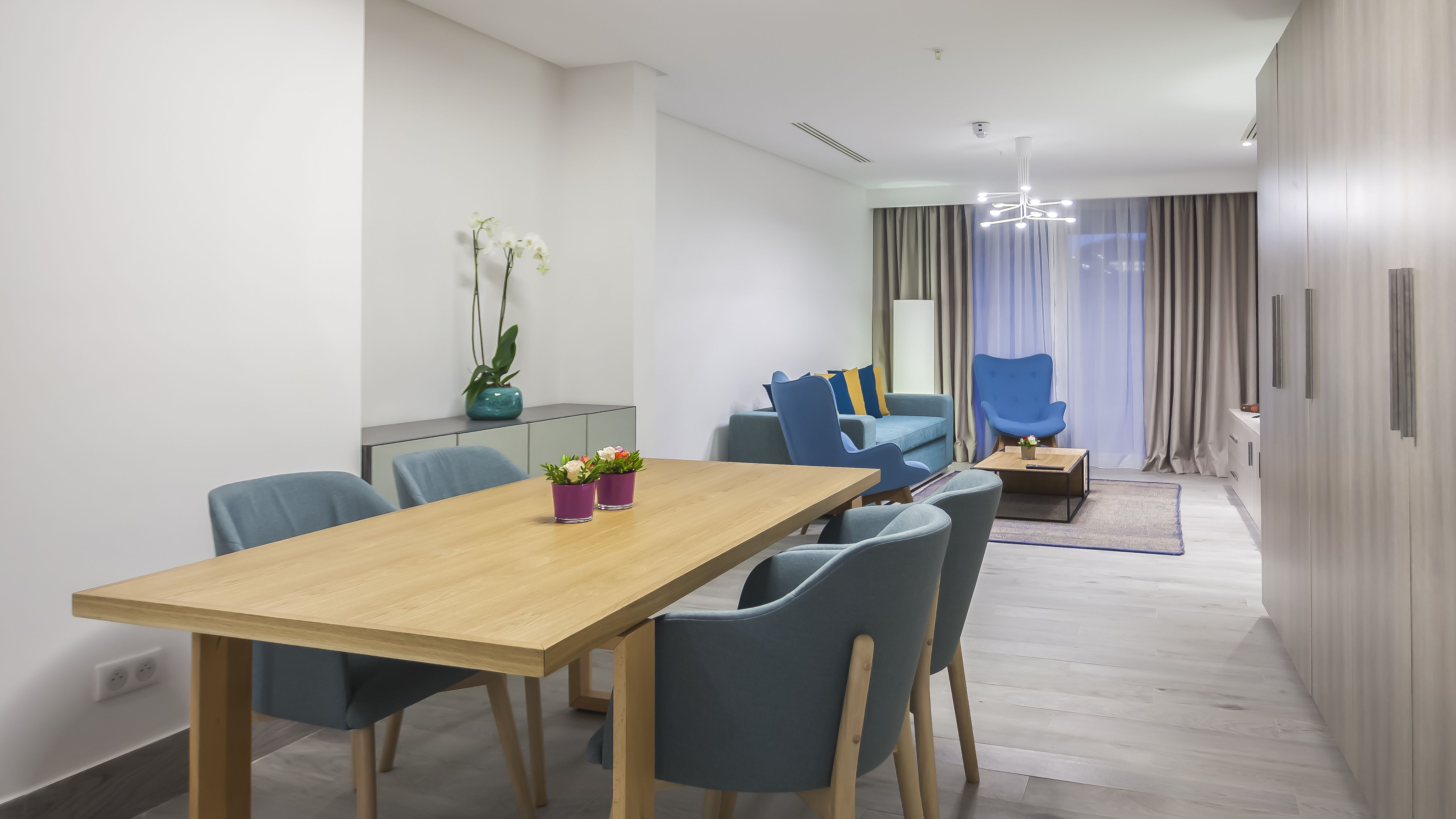 Executive Suite Partial SeaView 