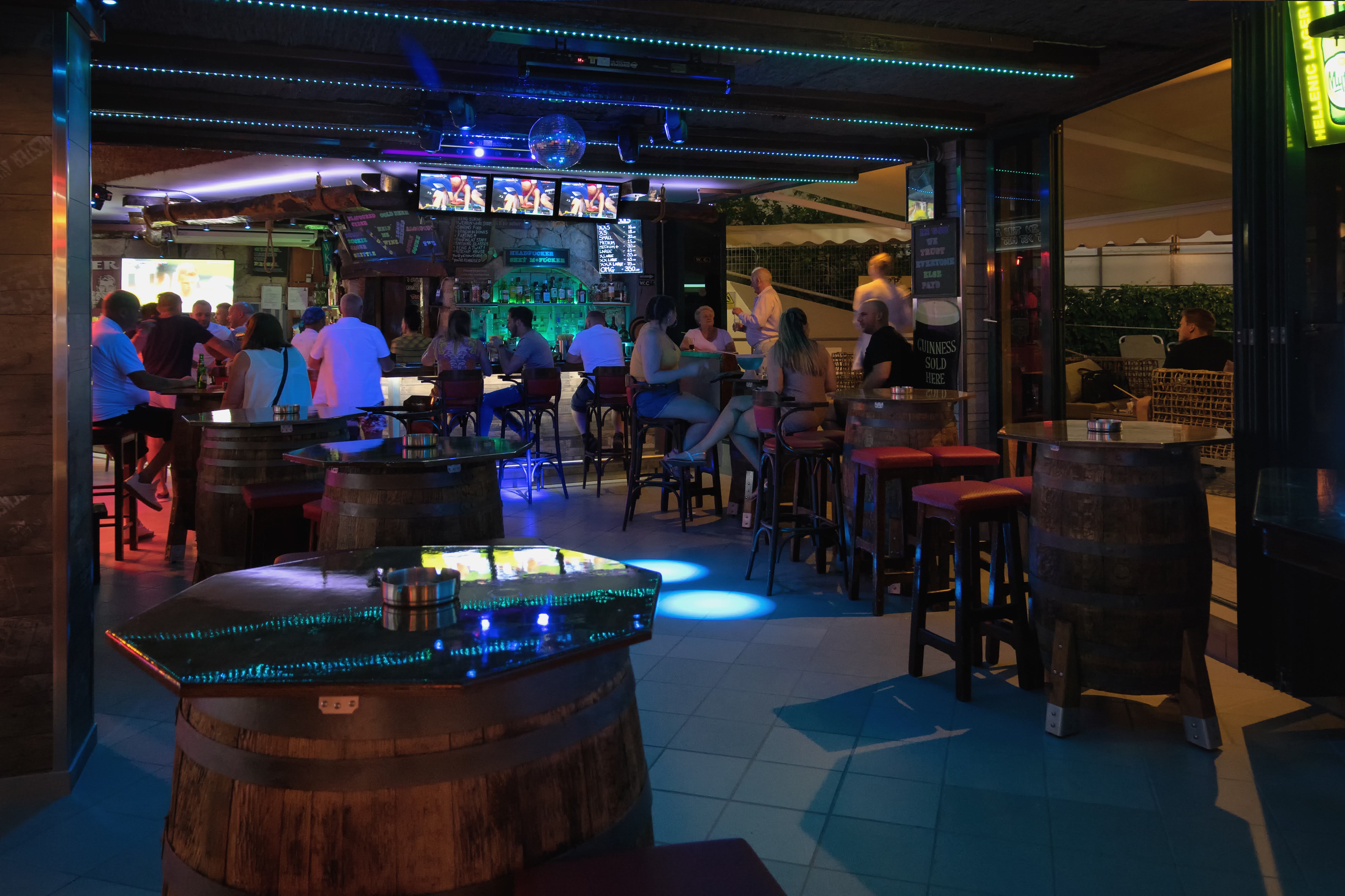 Ilios 1 Pool Bar