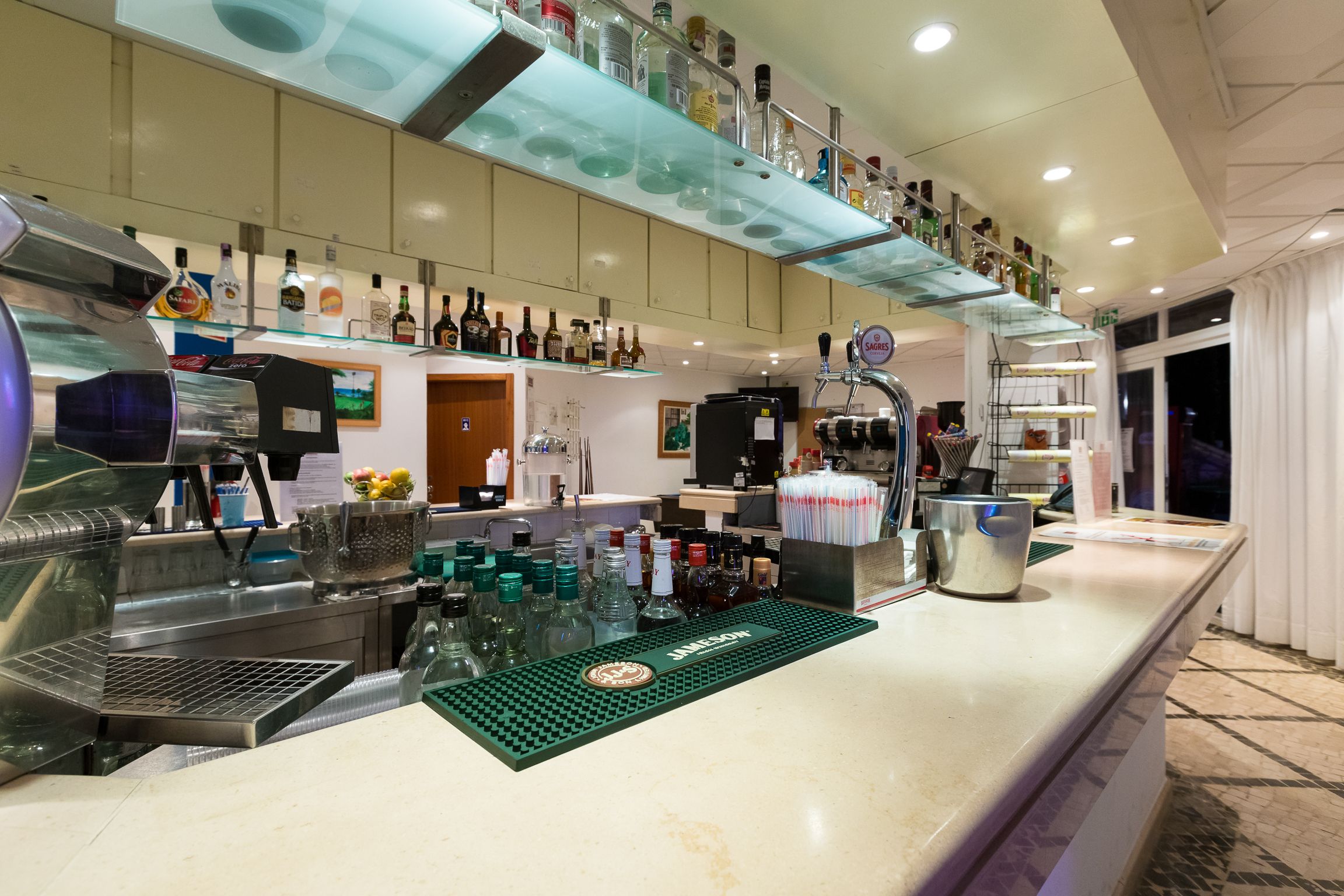 OCEAN BAR