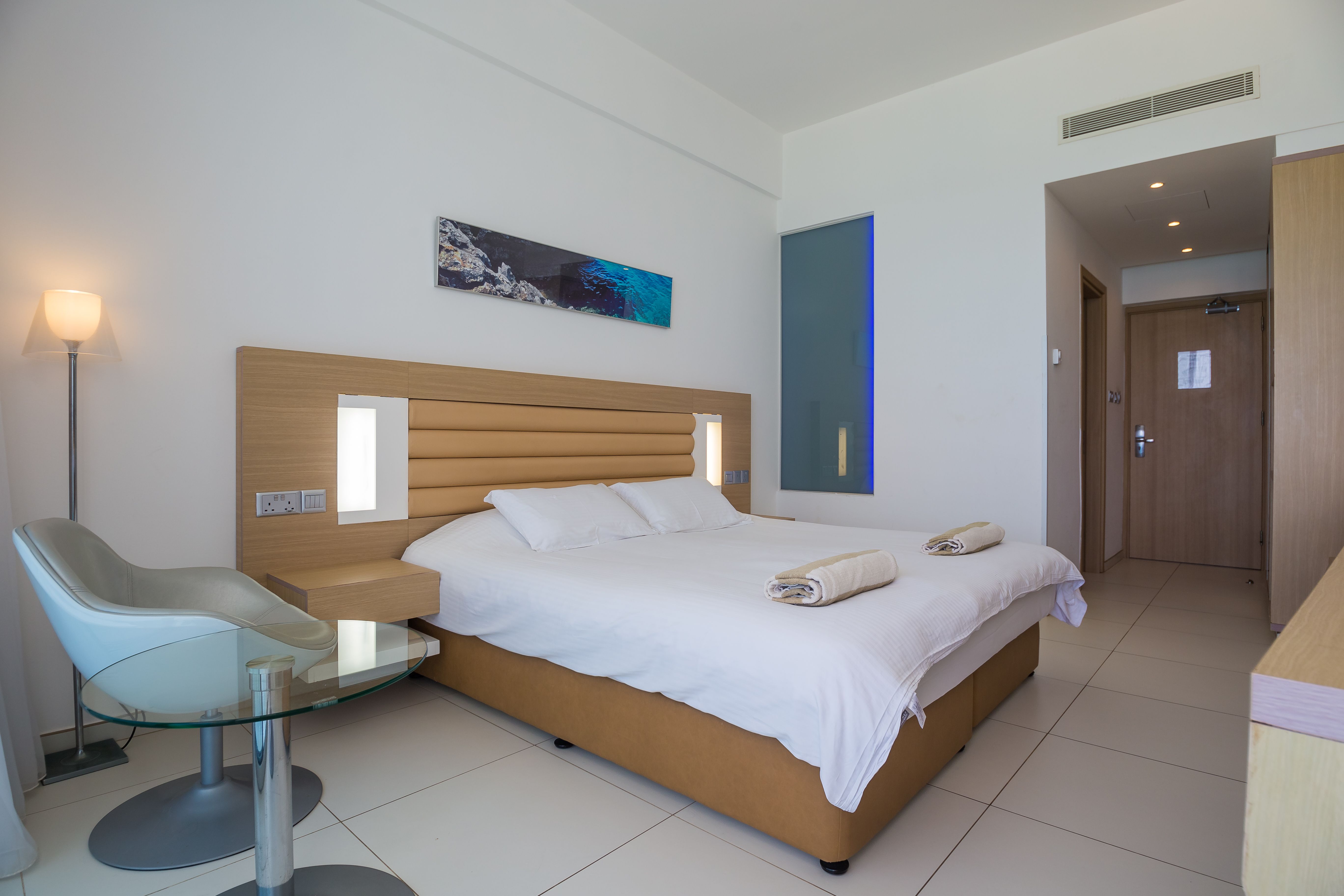 STANDARD ROOM (INLAND VIEW, BALCONY)