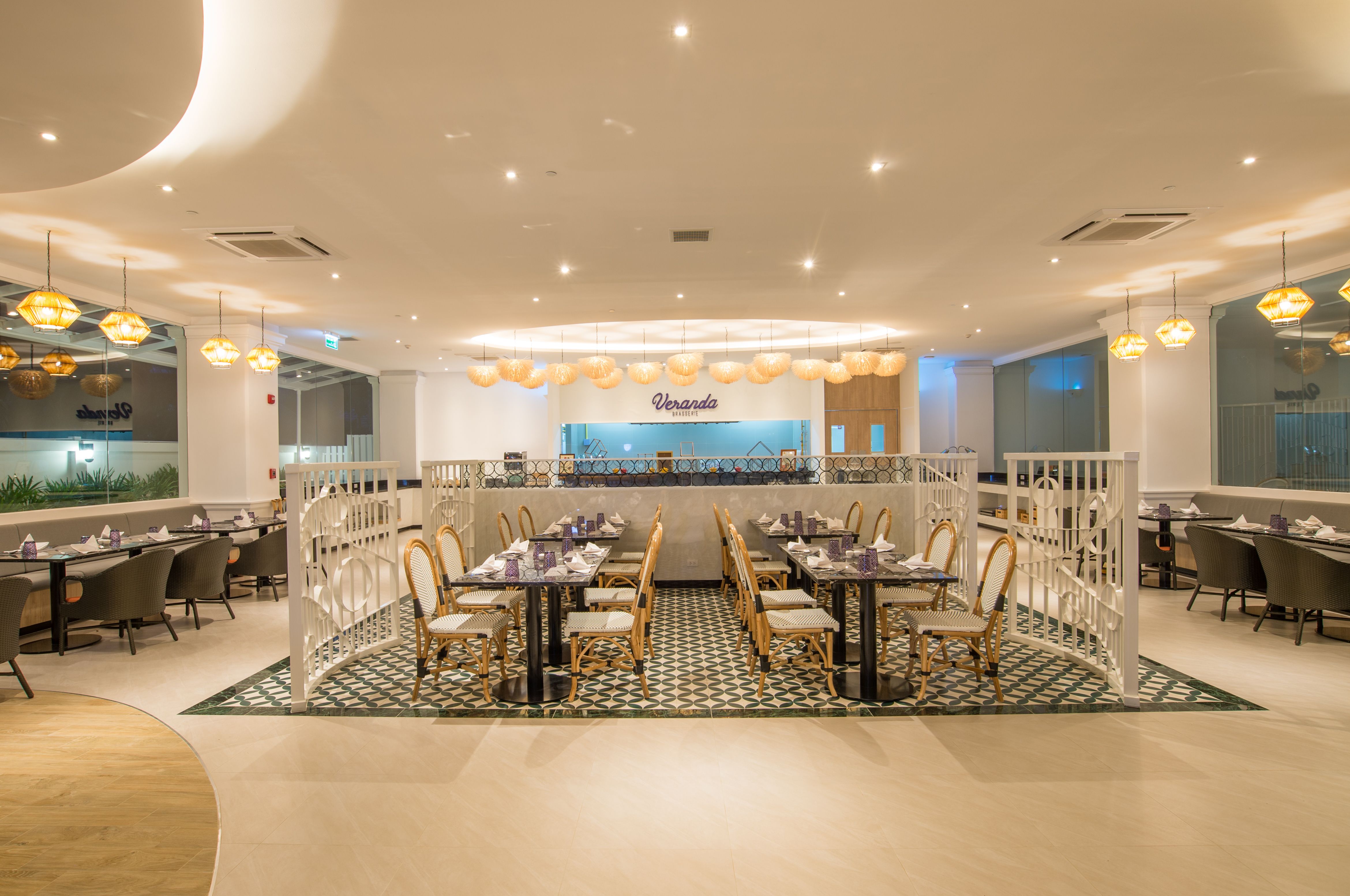 VERANDAH BRASSERIE