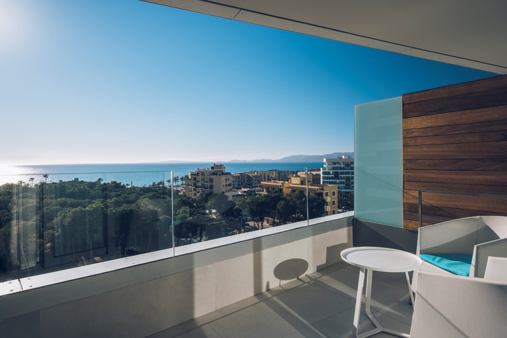 DOUBLE PRIORITY LOCATION SEA VIEW B