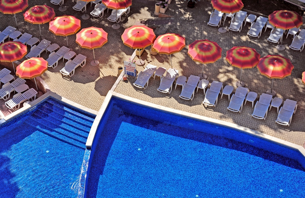 Piscina deschisă