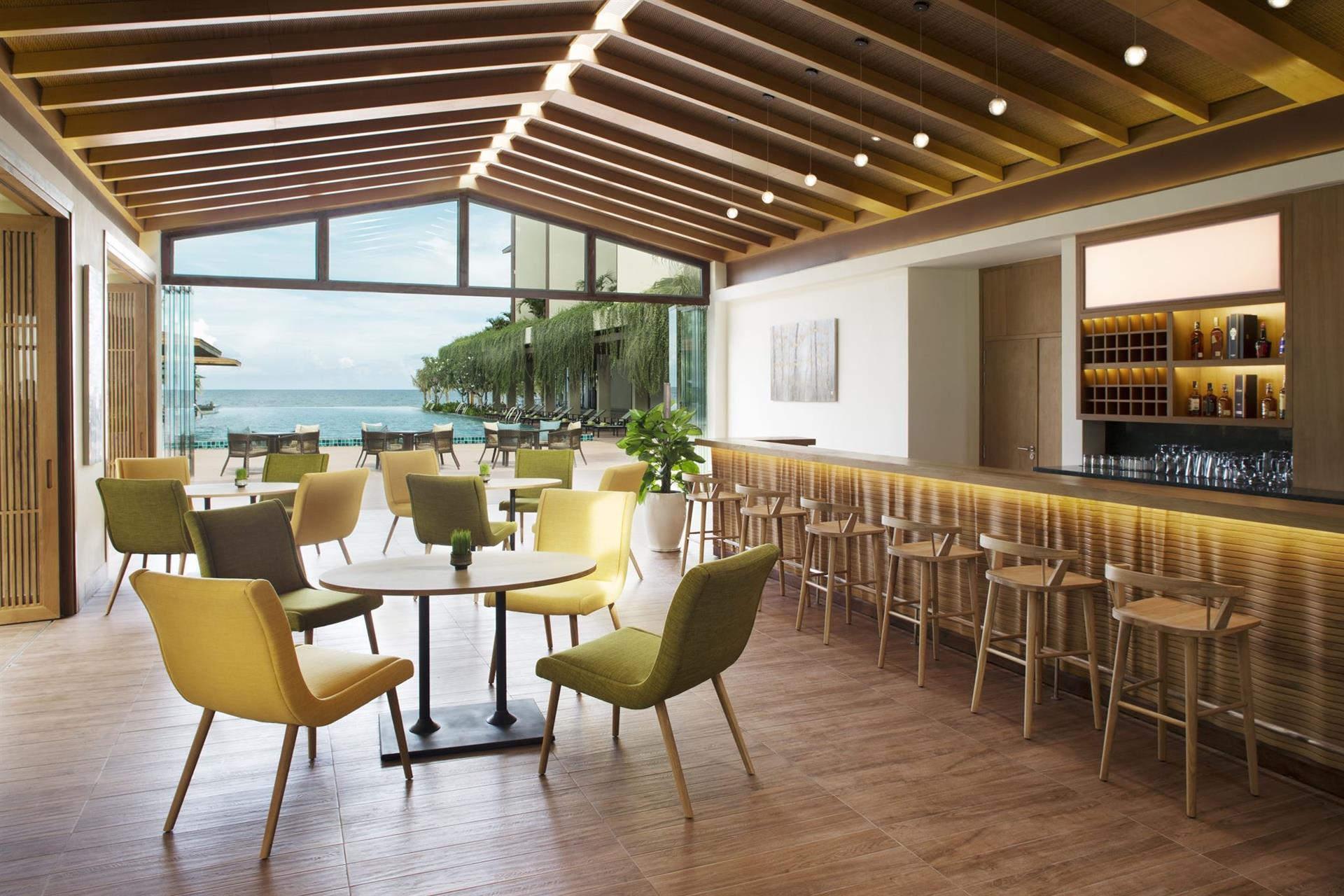Lobby Bar