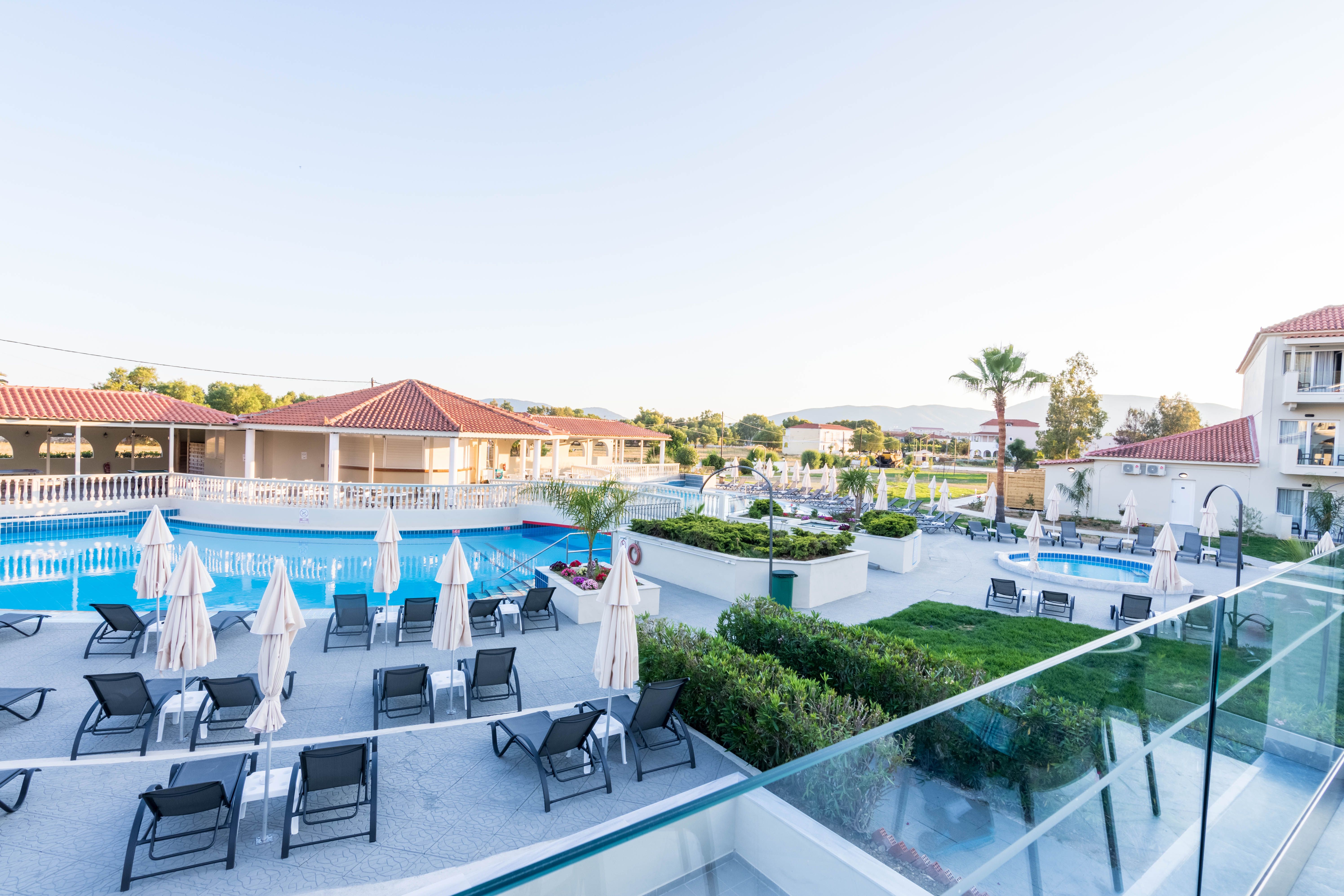 Piscina deschisă