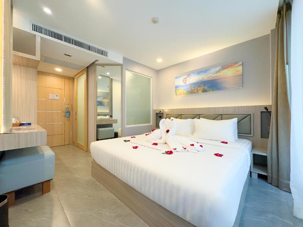 Superior Standard King Room Balcony