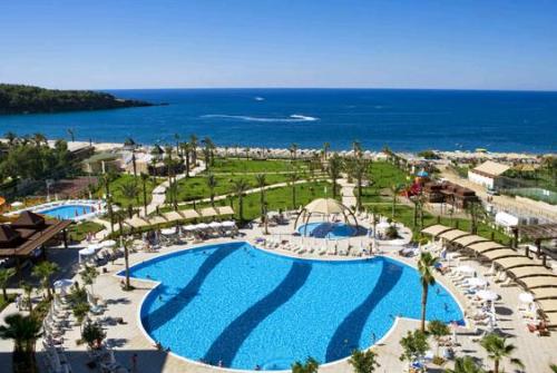 Hotel Saphir Resort & Spa piscina.JPG