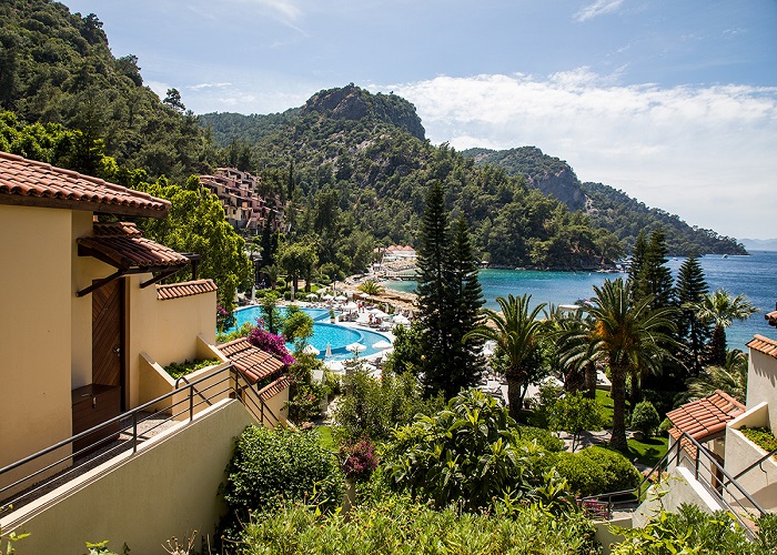HILLSIDE BEACH CLUB  9.jpg