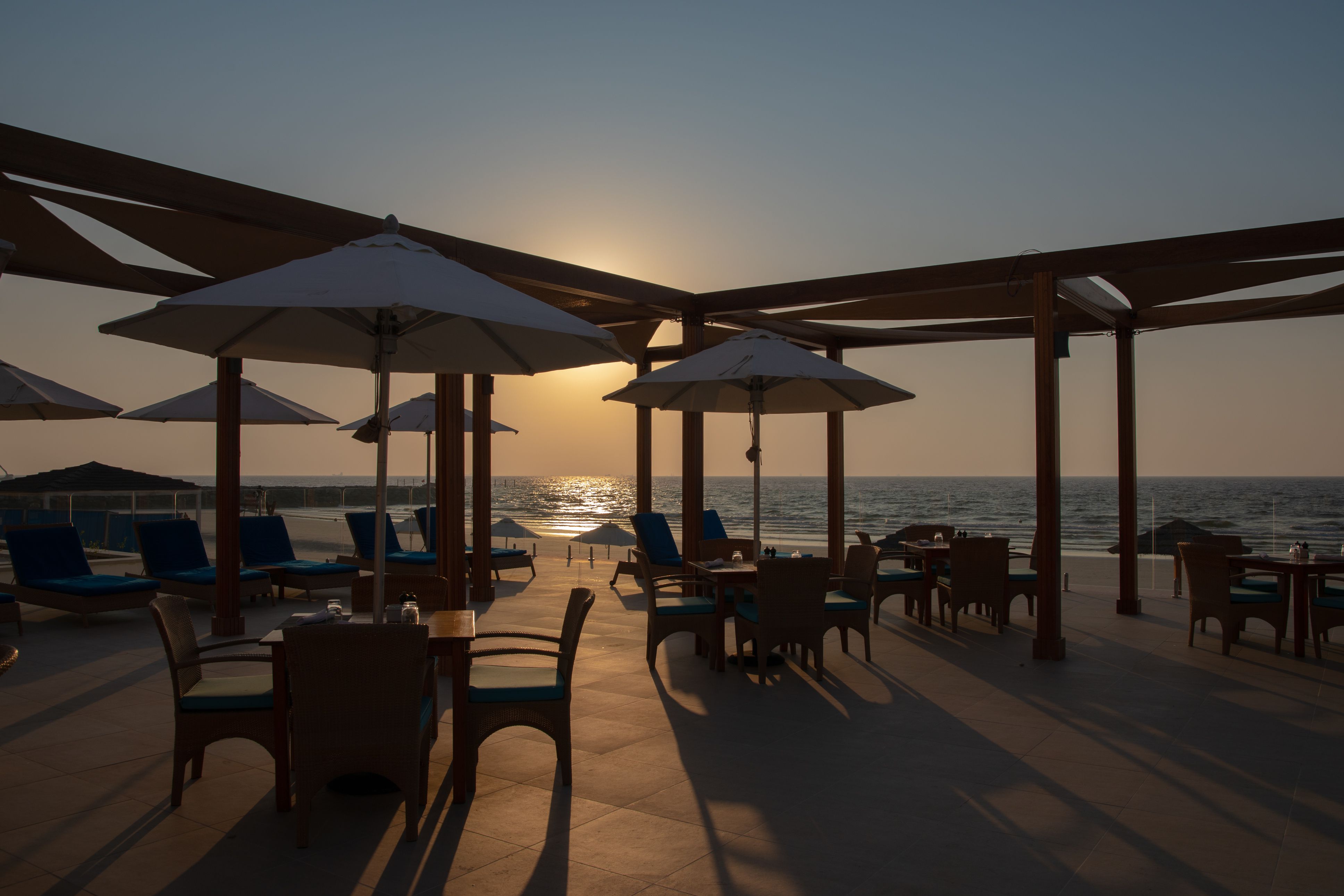 Pool Bar