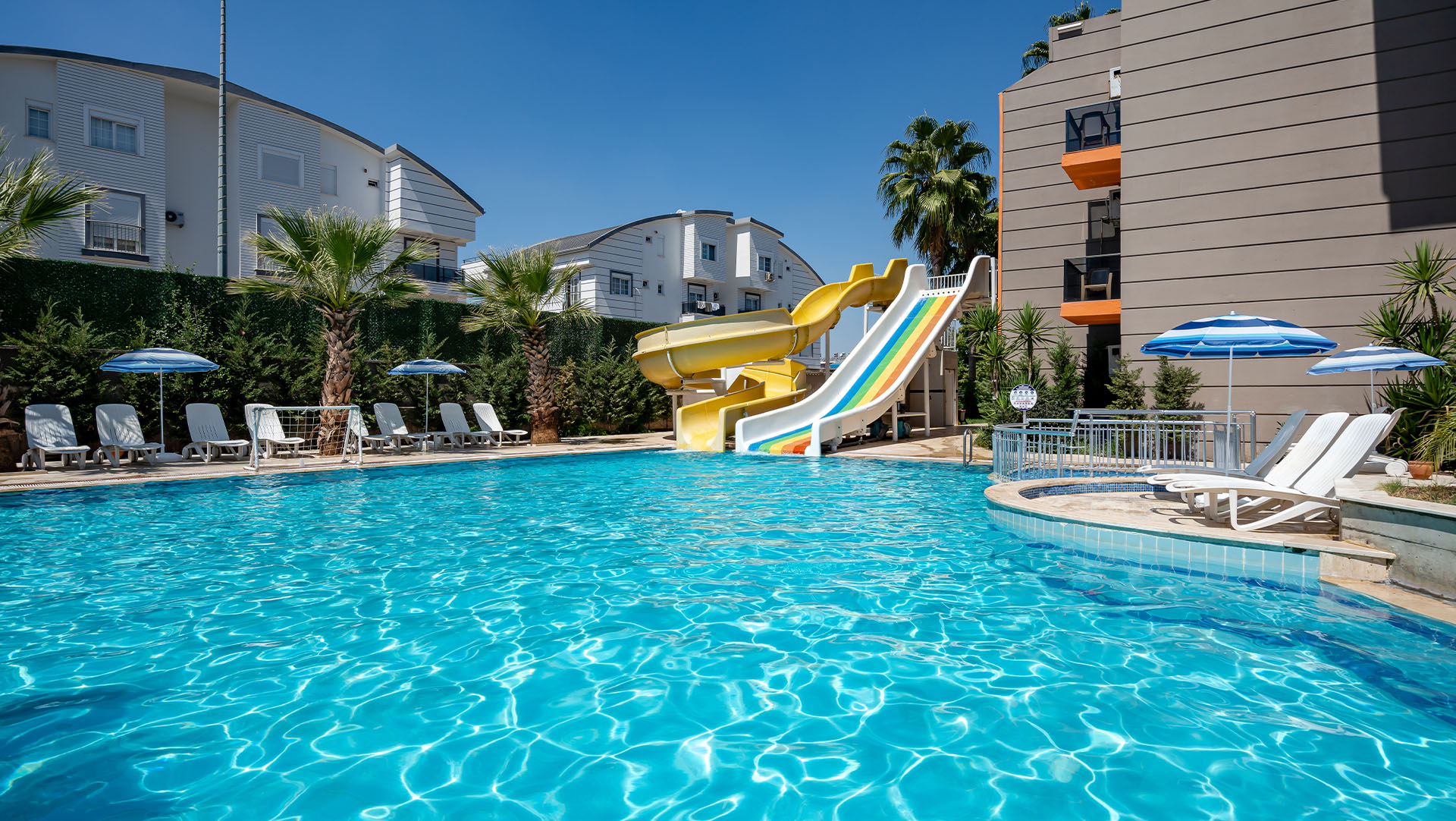 Piscina deschisă