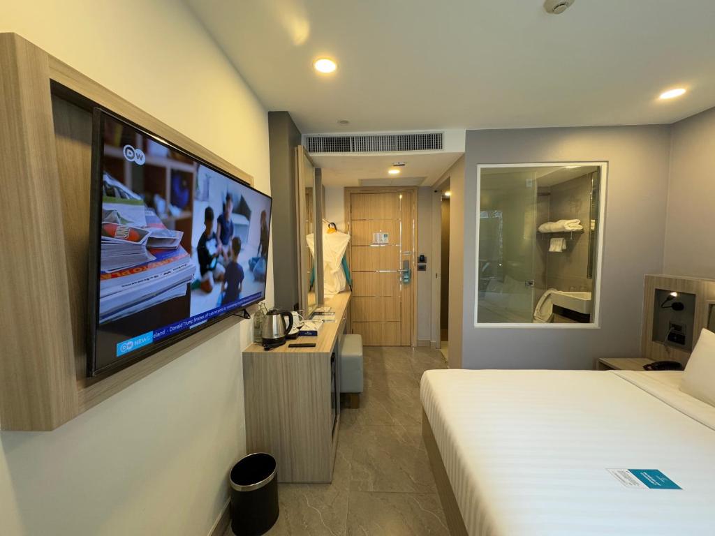 Standard King Room