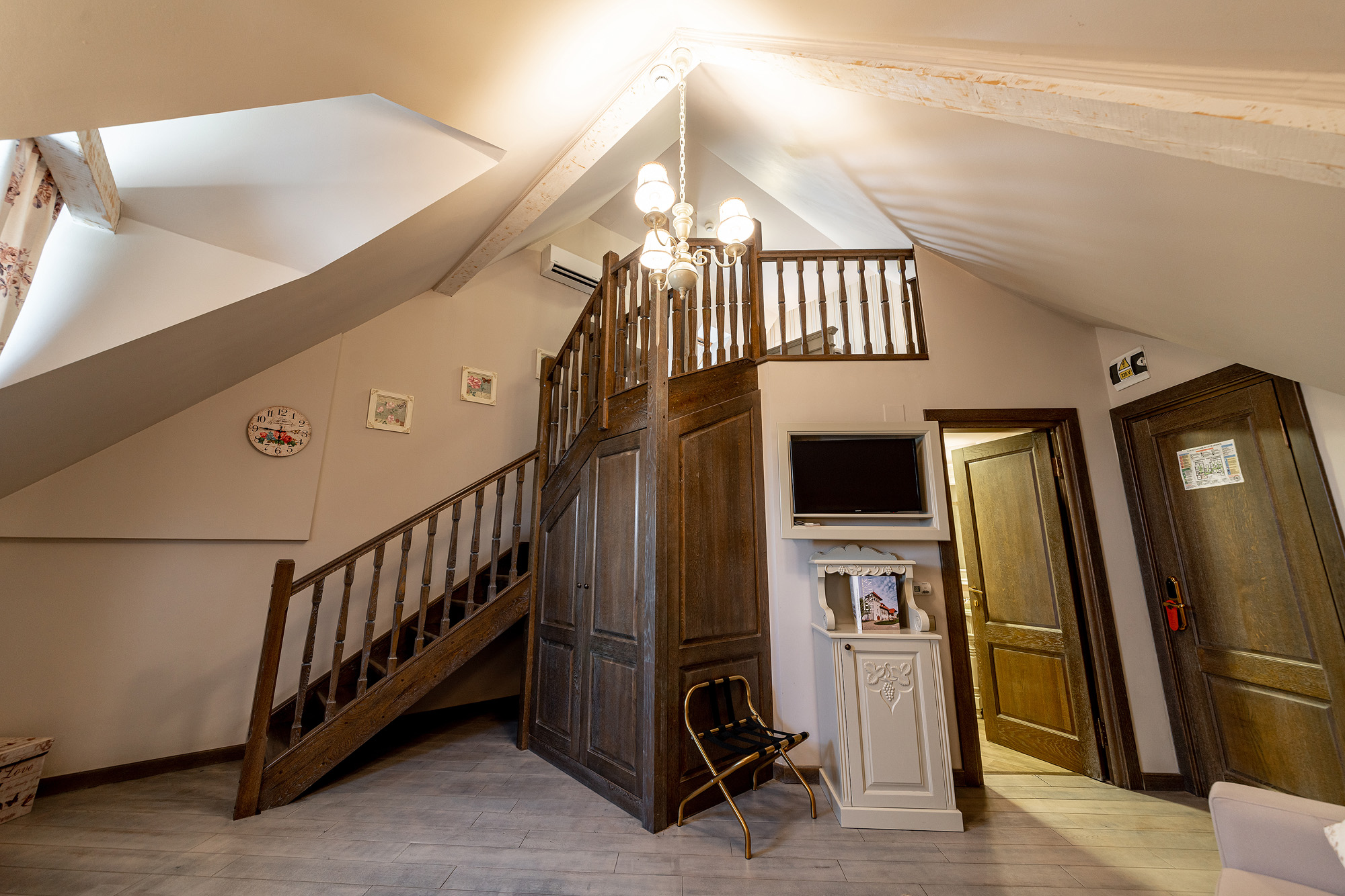 Mansion SUITE