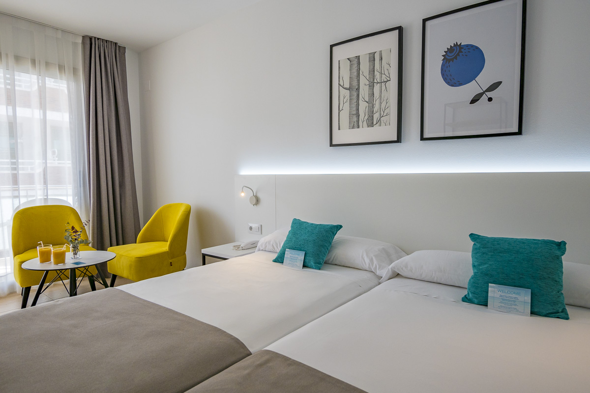 PREMIUM ROOM
