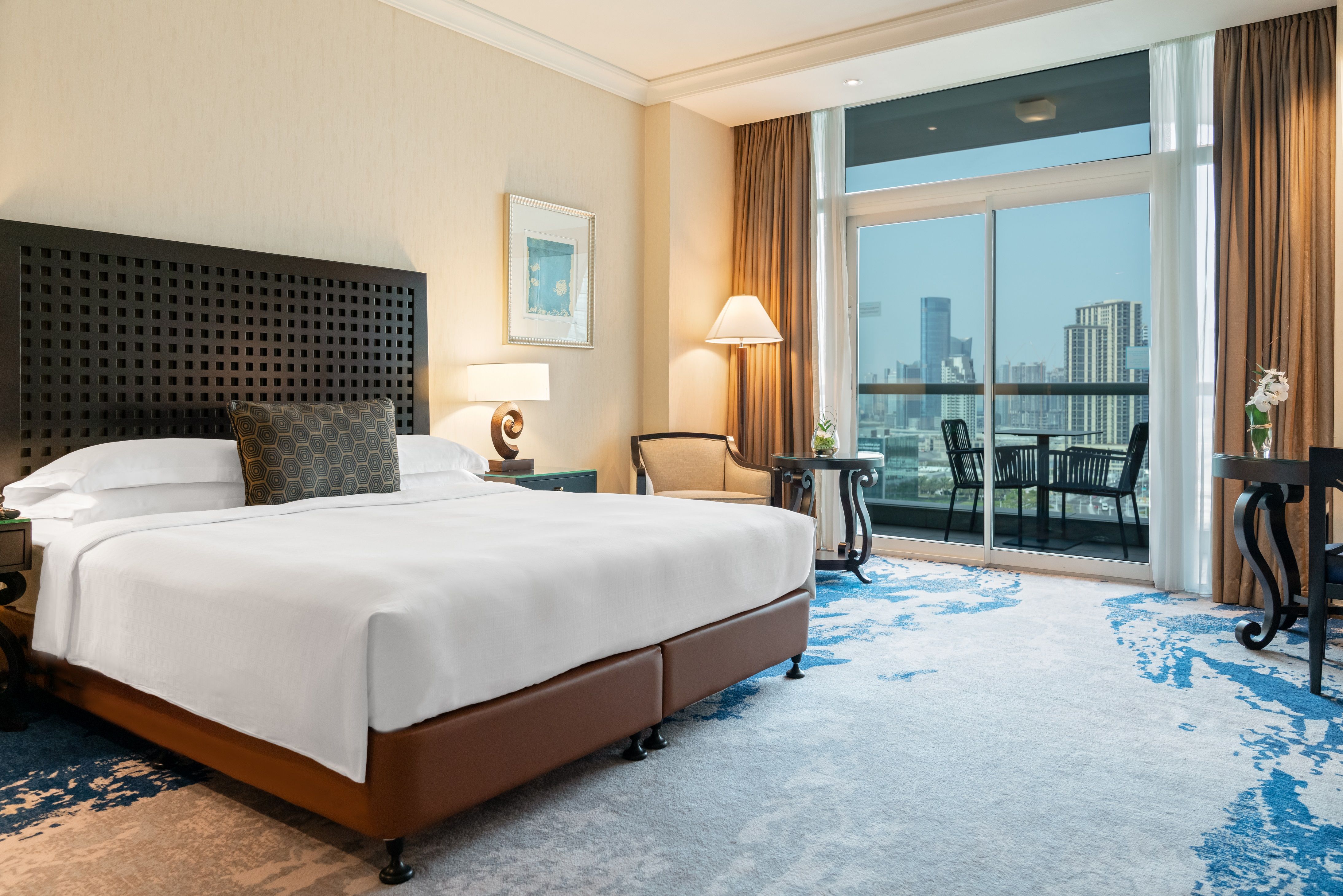 Spacious Sea View Room with Balcony and Lounge Access