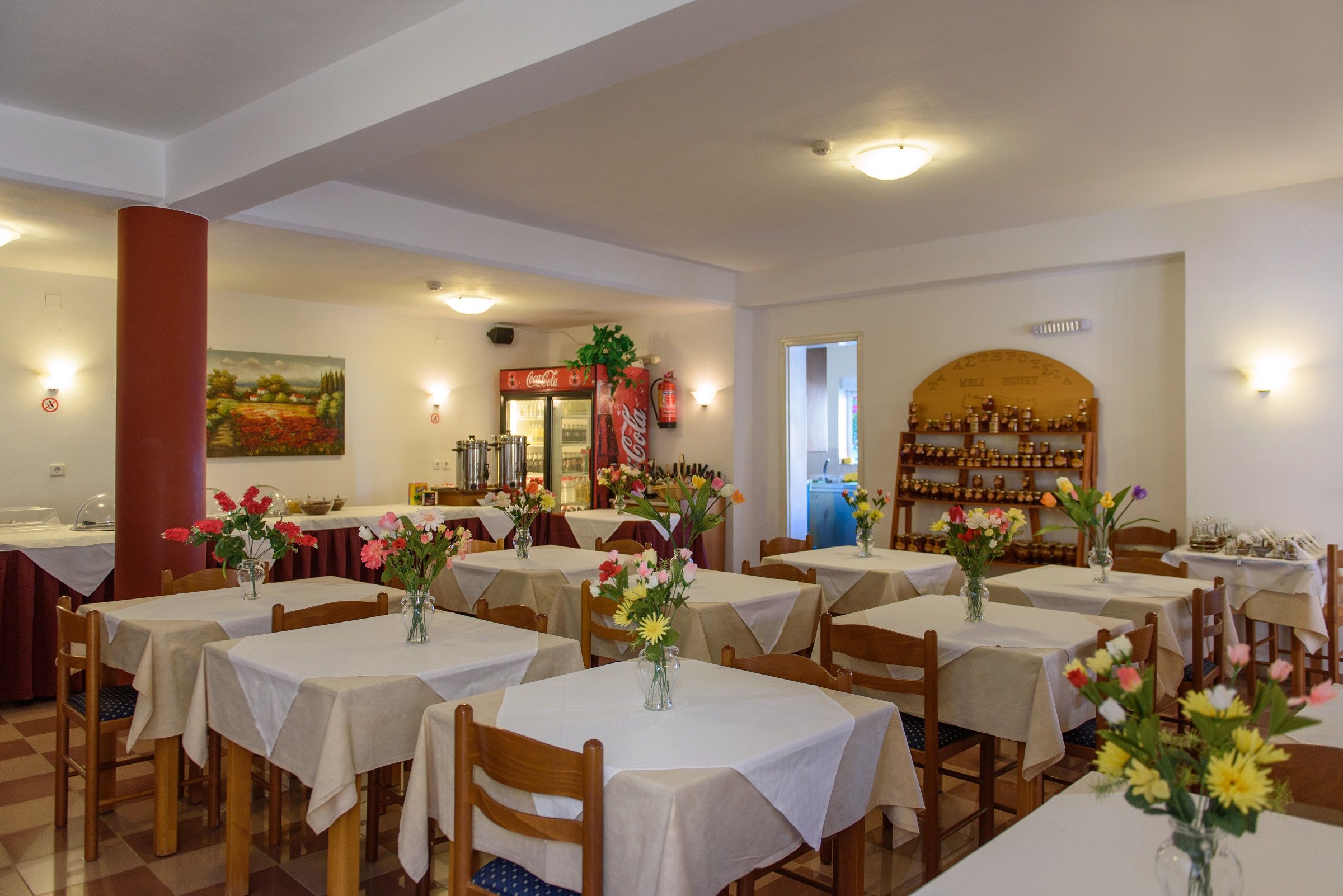 MAIN RESTAURANT