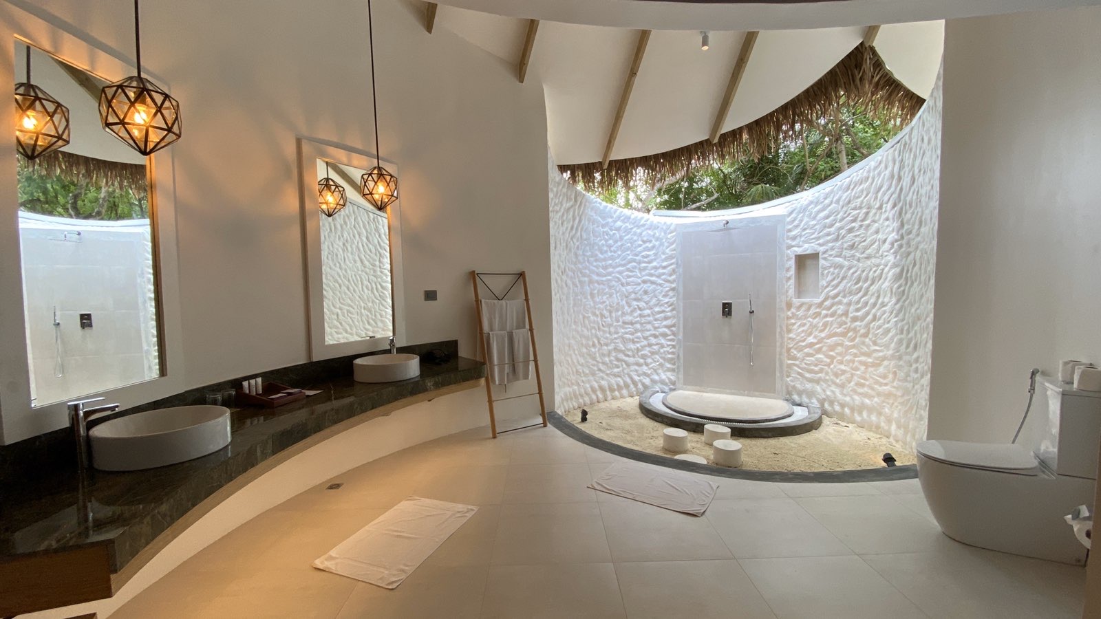 Beach Suite with Pool