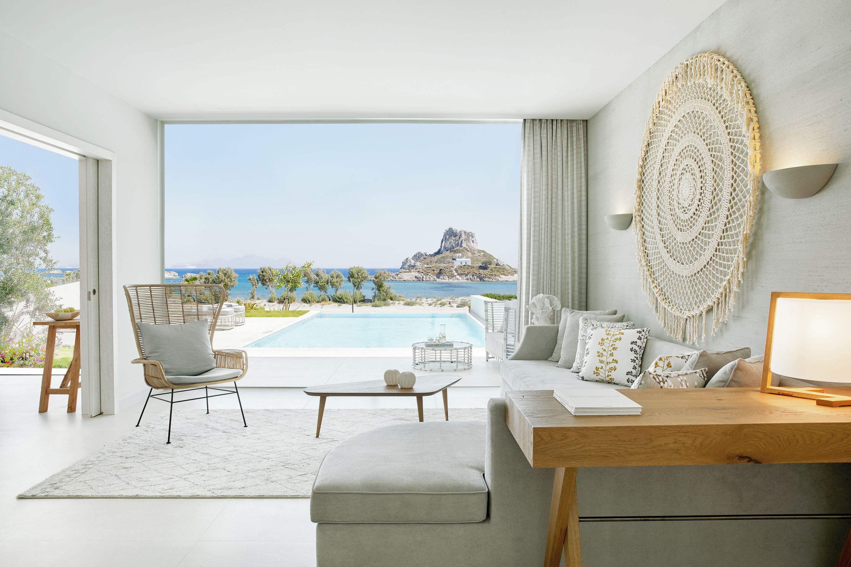 Deluxe 1 Bedroom Bungalow Suite With Private Pool 