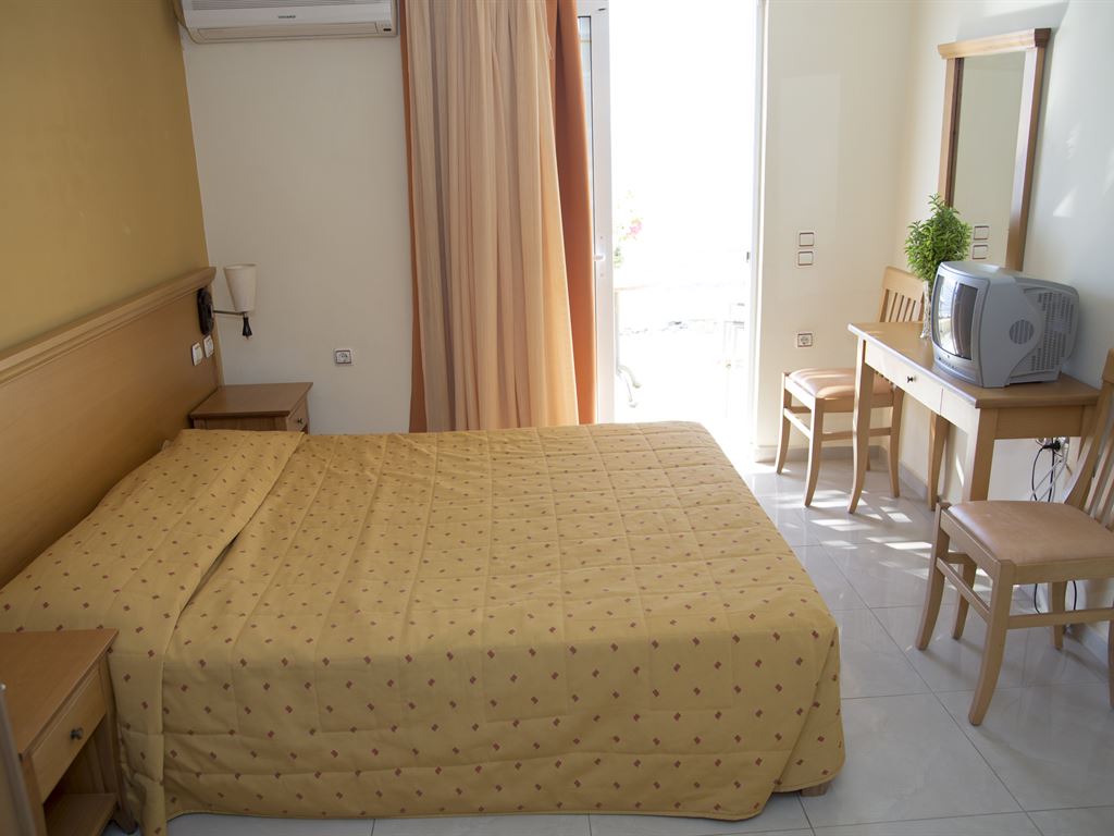 DOUBLE STANDARD ROOM