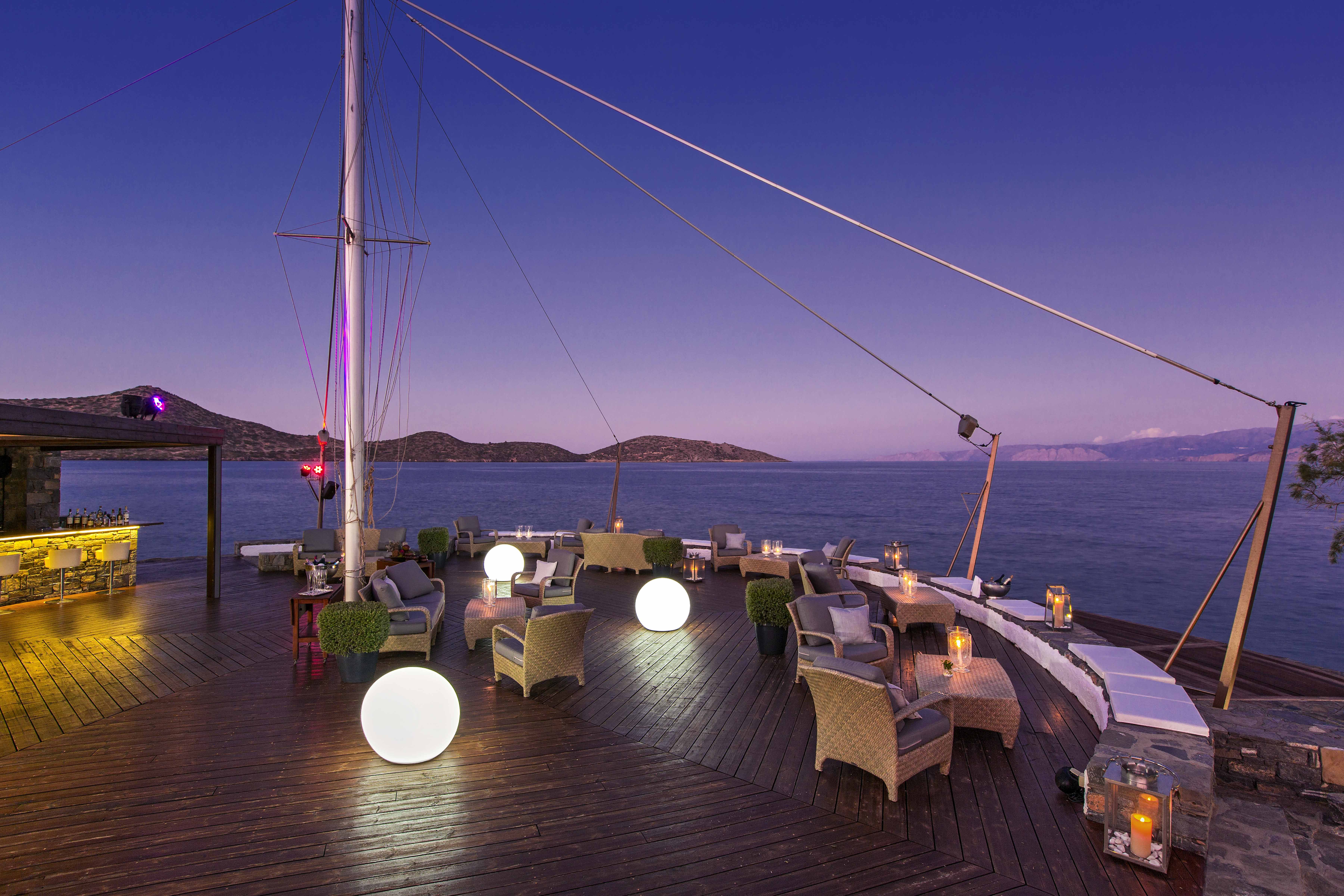 Veghera Jetty Bar