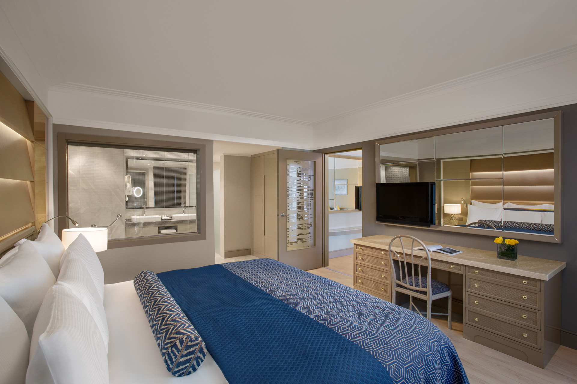 FAMILY SUITE