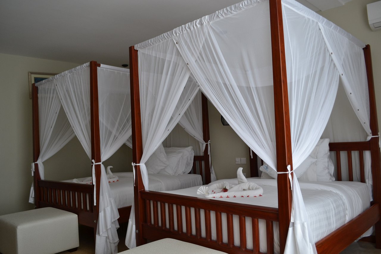 3 BEDROOM VILLA POOLVIEW