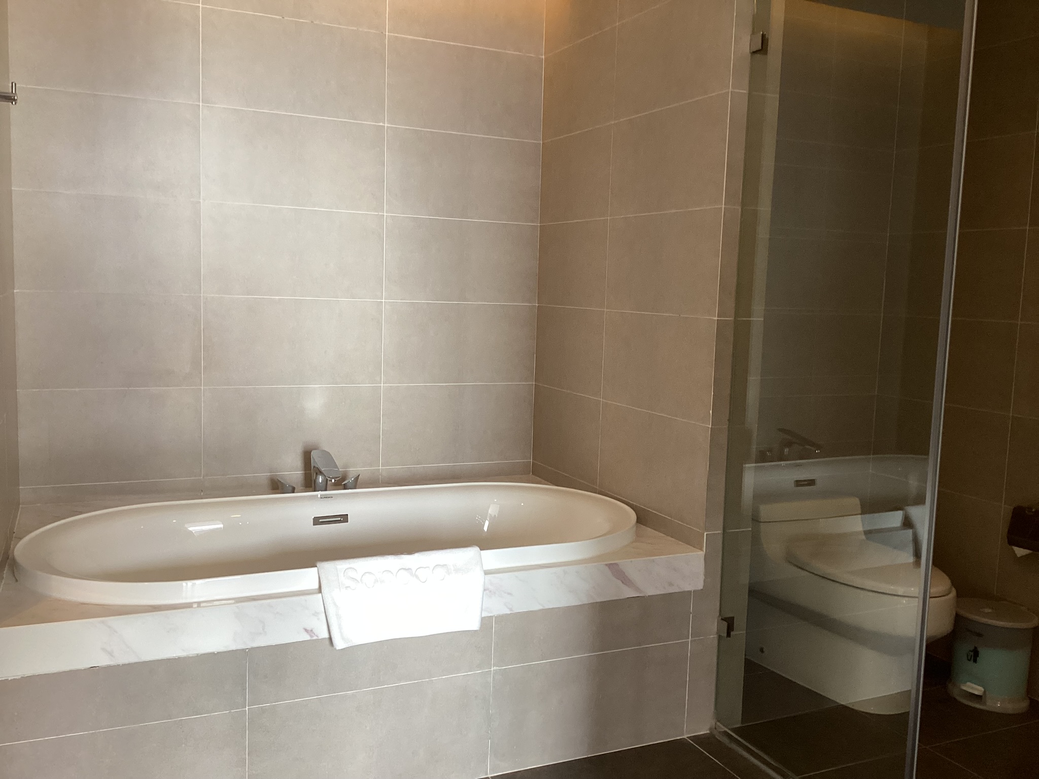PENTHOUSE 1 BEDROOM 