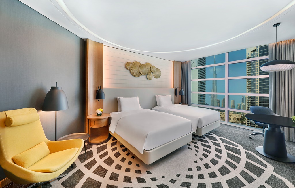 Twin Guest Room - Burj Khalifa View